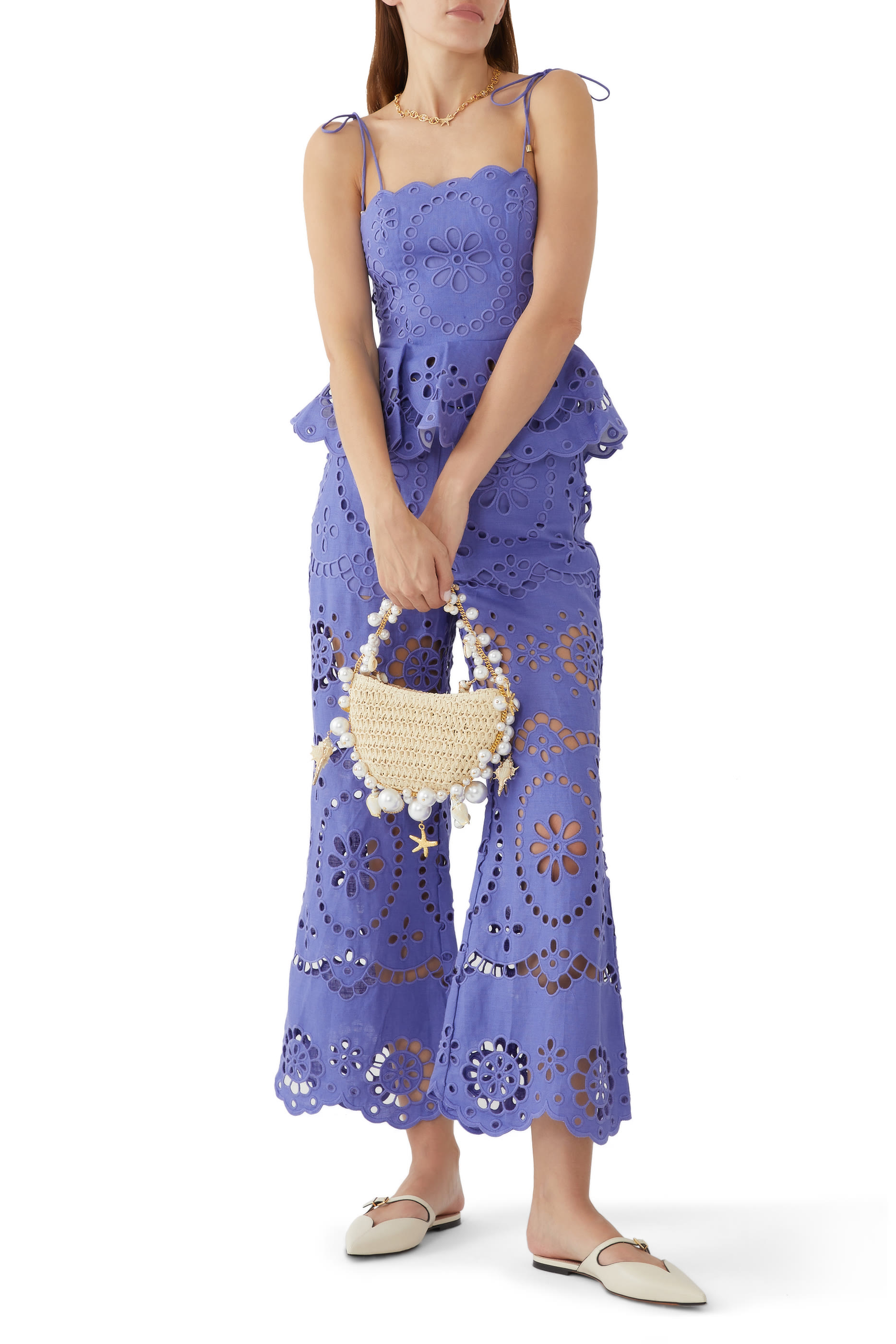 بلوزة بوب مطرزة بحواف صدفية