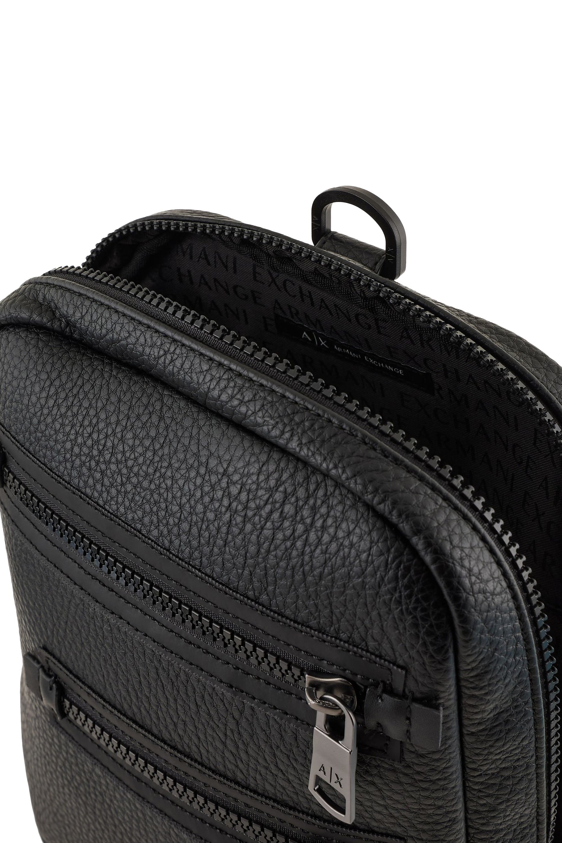 حقيبة كروس جاك بشعار الماركة