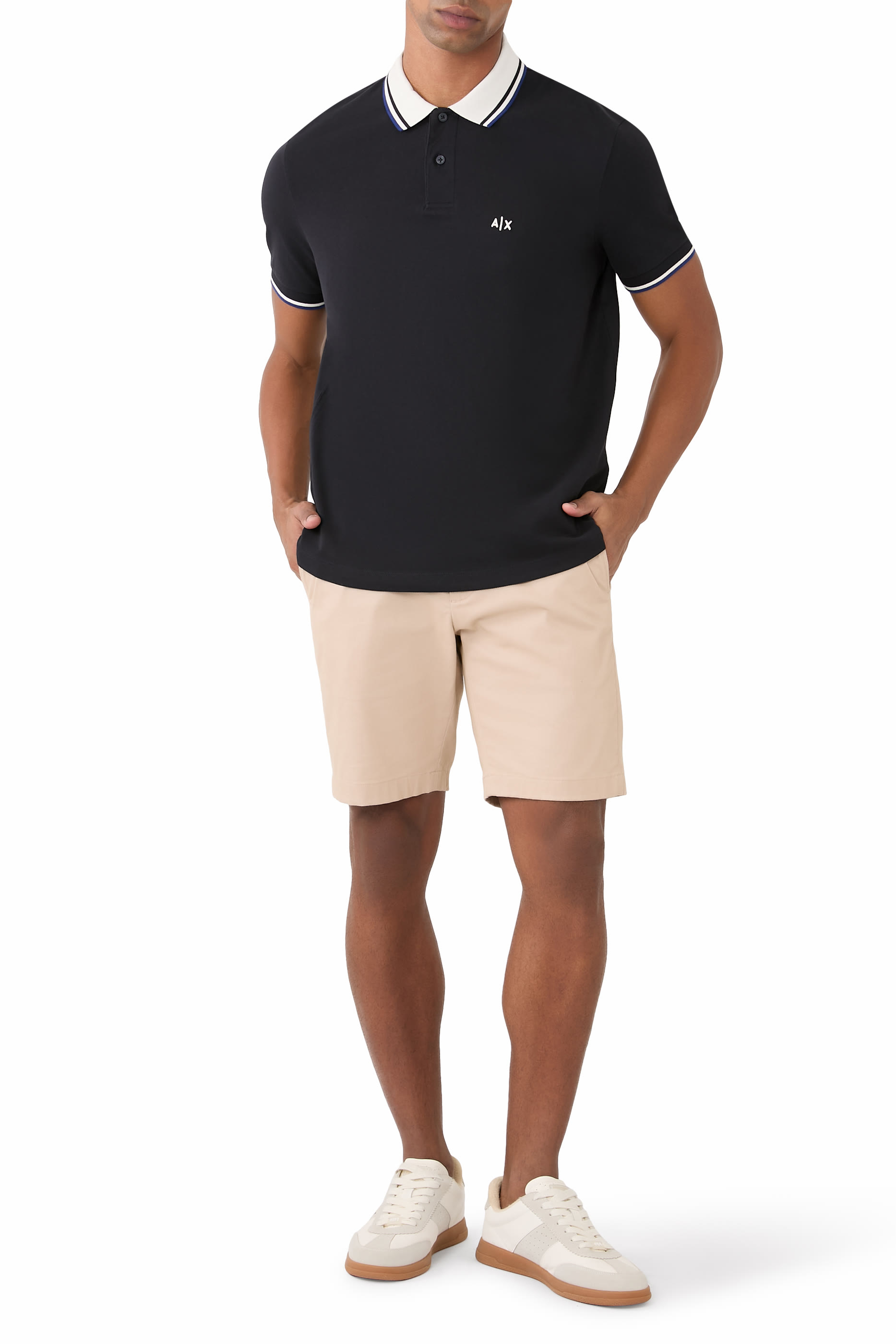 قميص بولو بشعار الماركة