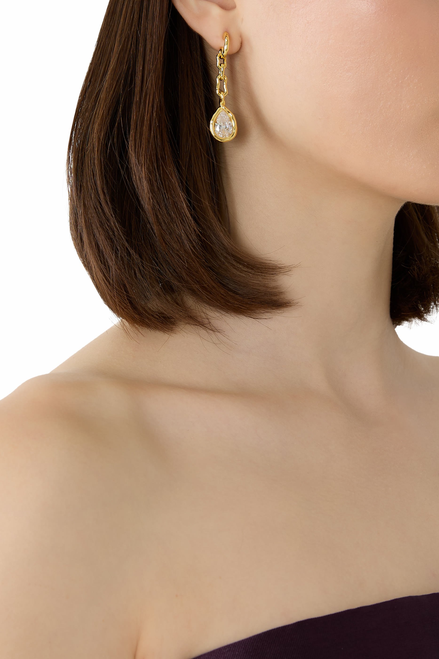 أقراط أستيراليس متدلية بتصميم كمثرى مرصعة بأحجار زركونيا مكعبة، نحاس مطلي بالذهب عيار 14