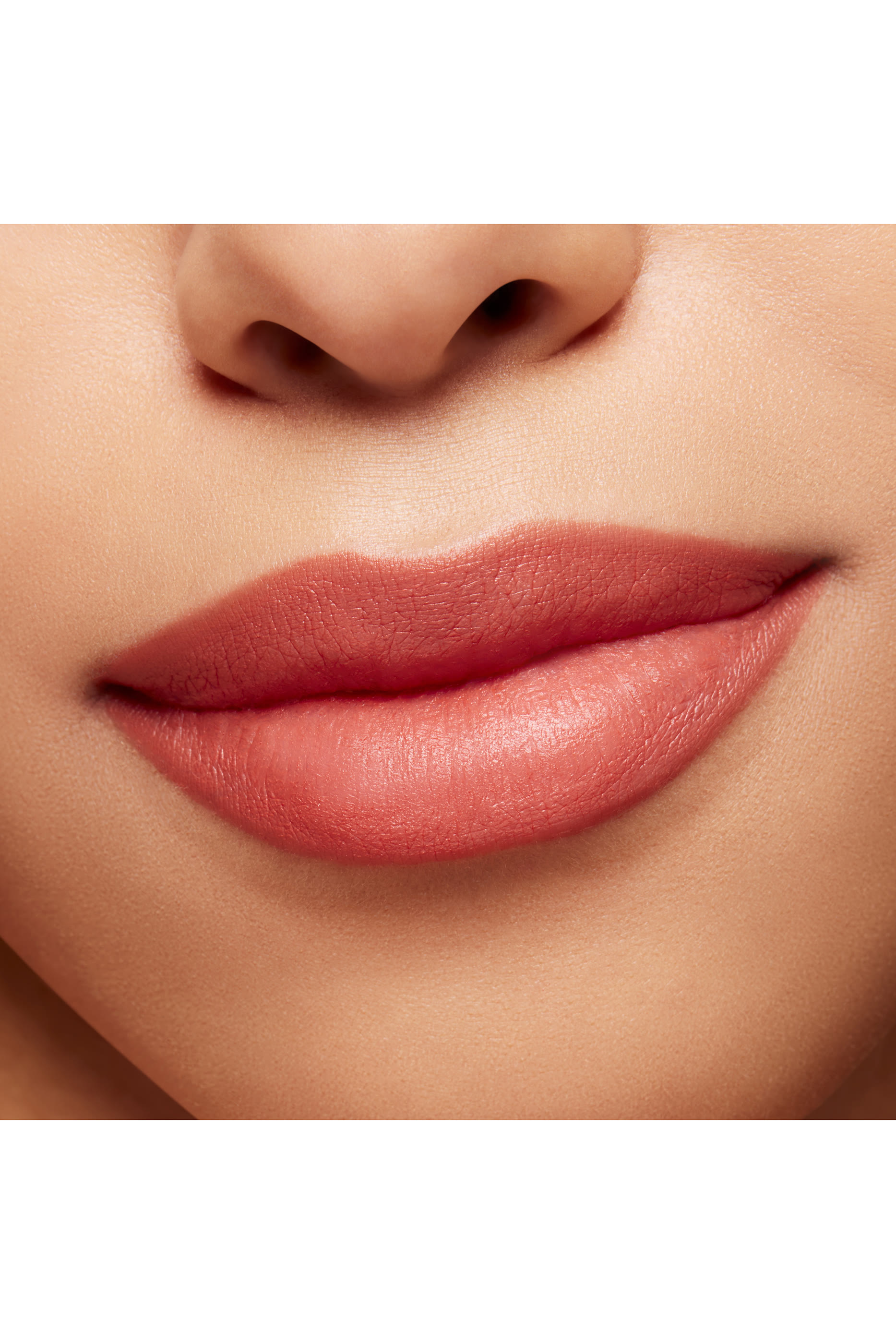 أحمر شفاه باودر كيس فيلفيت بلور سليم ستيك