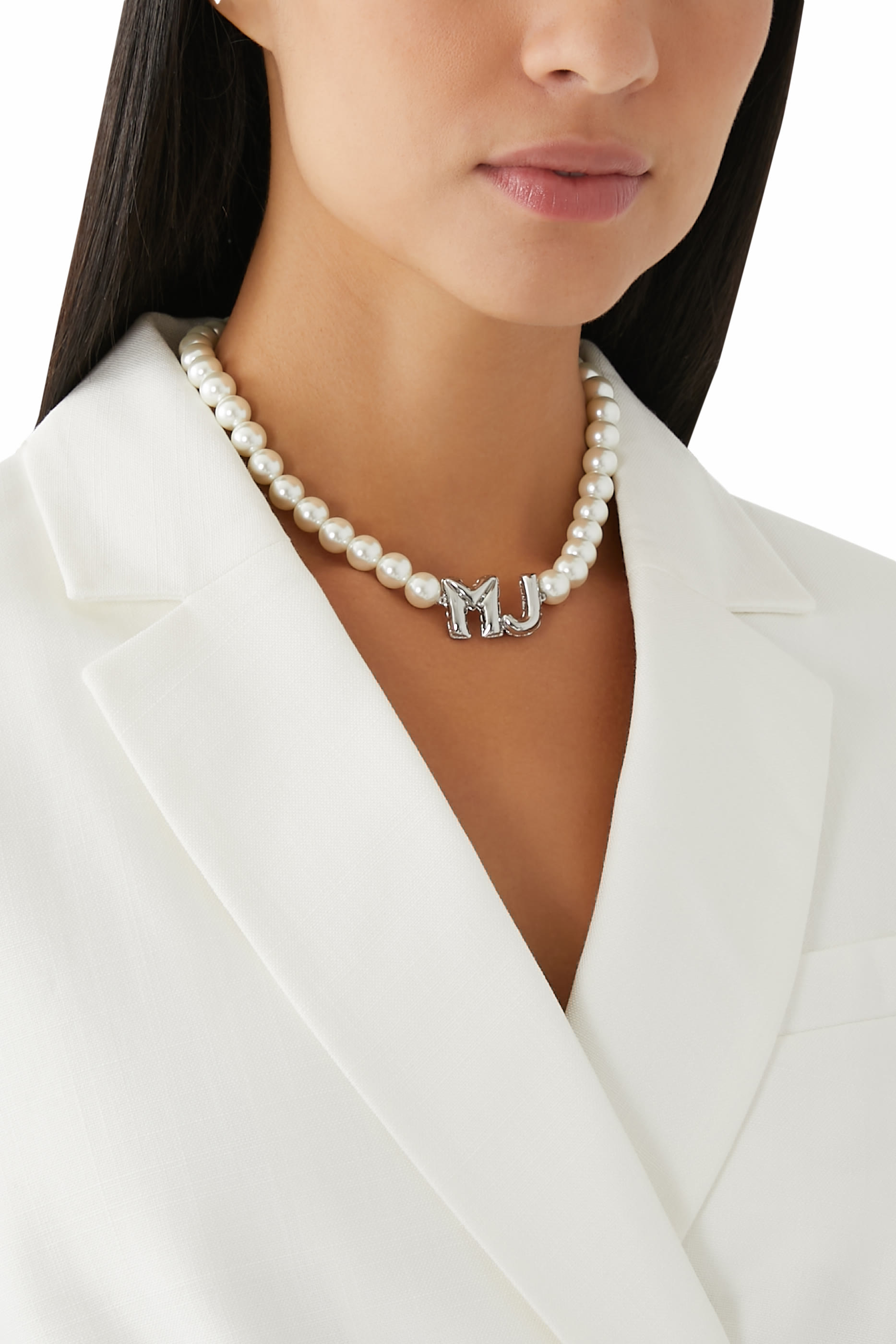 قلادة بابلون مرصعة بلؤلؤ بشعار الماركة