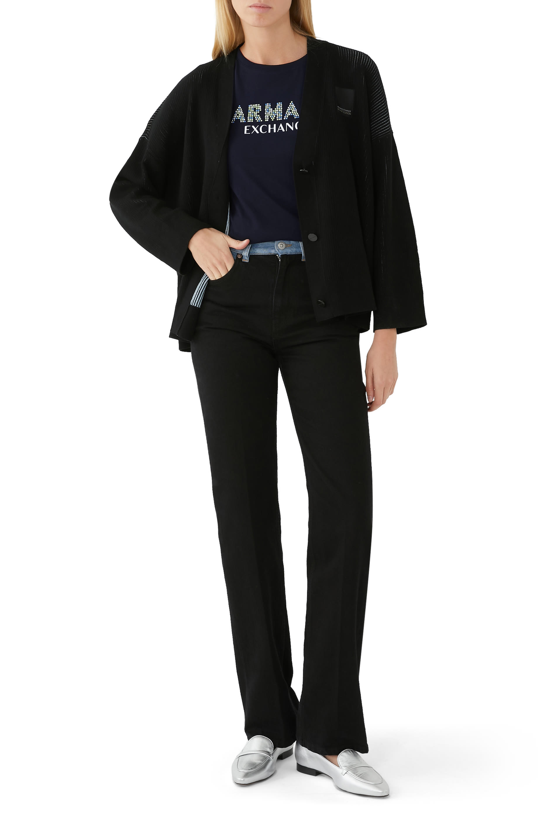 تيشيرت بشعار الماركة