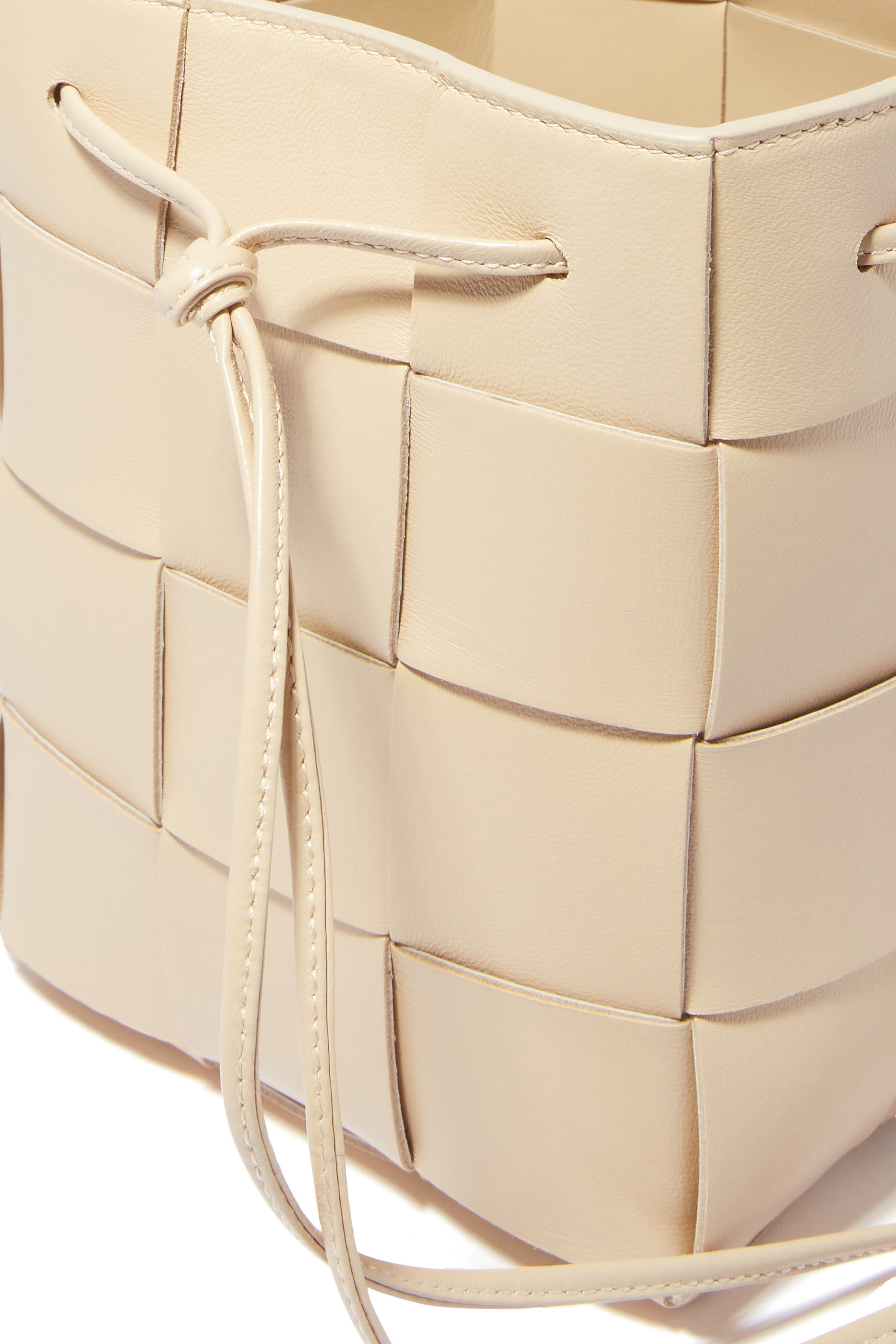 حقيبة باكيت كاسيت صغيرة