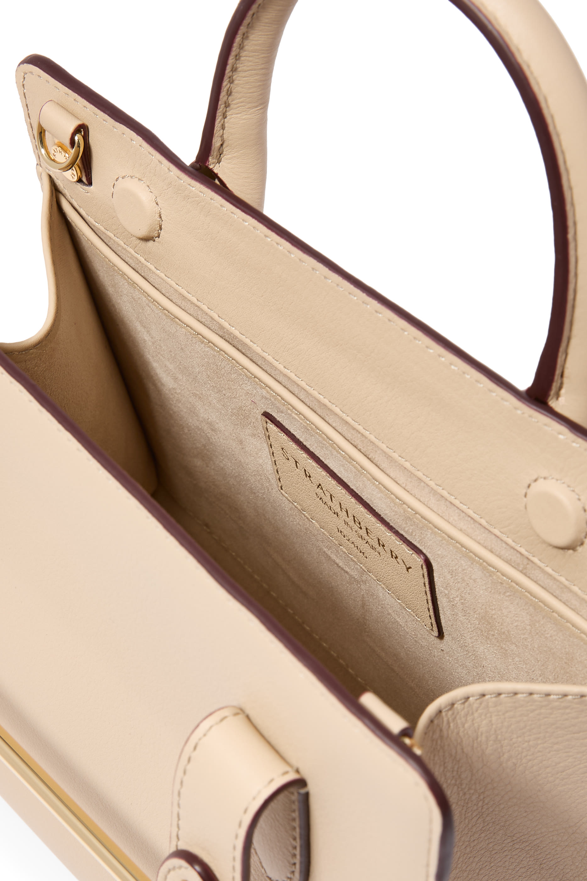 حقيبة يد صغيرة