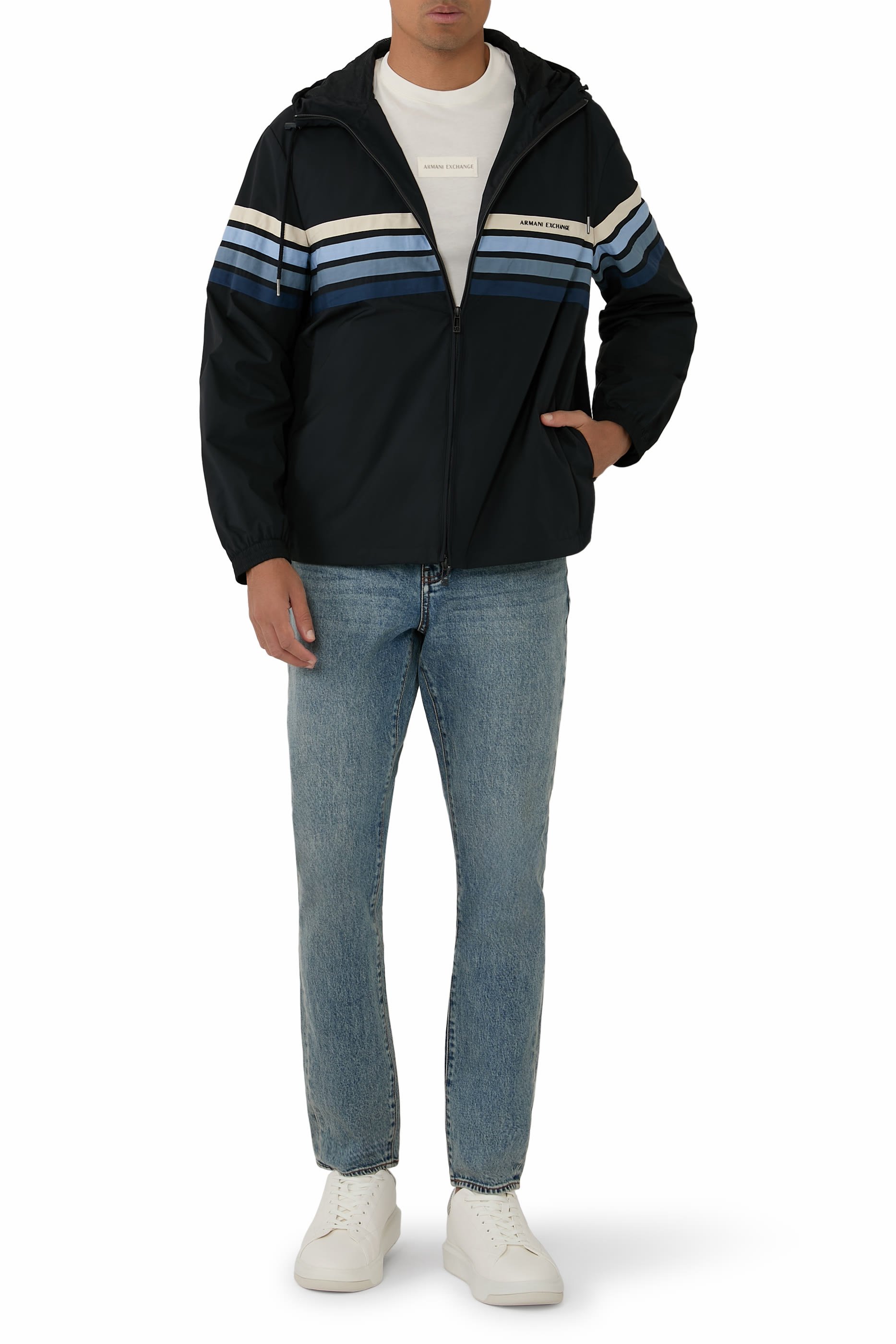 جاكيت بلوسون بتصميم هودي بسحاب وشعار الماركة