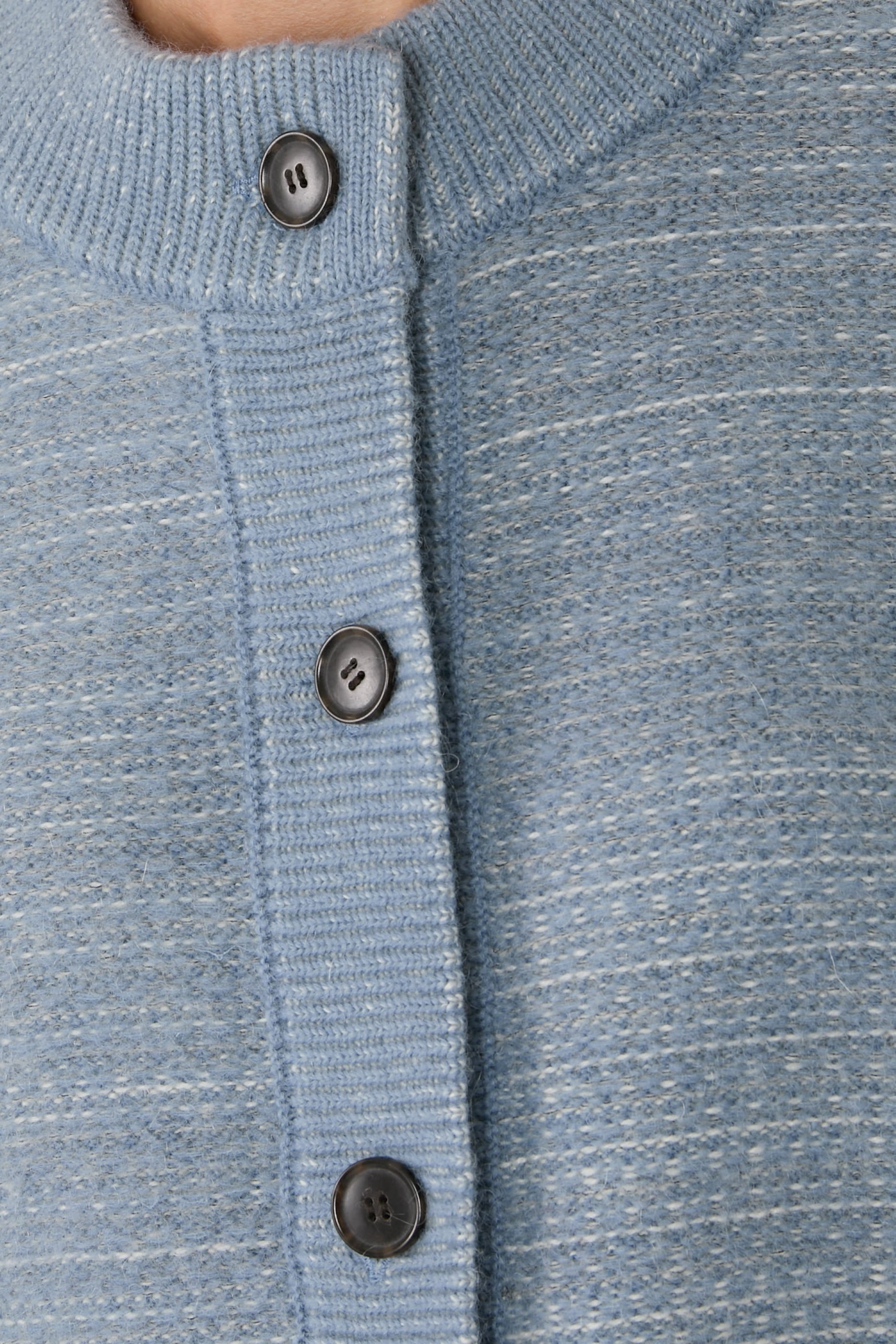 كارديجان فام جاكار