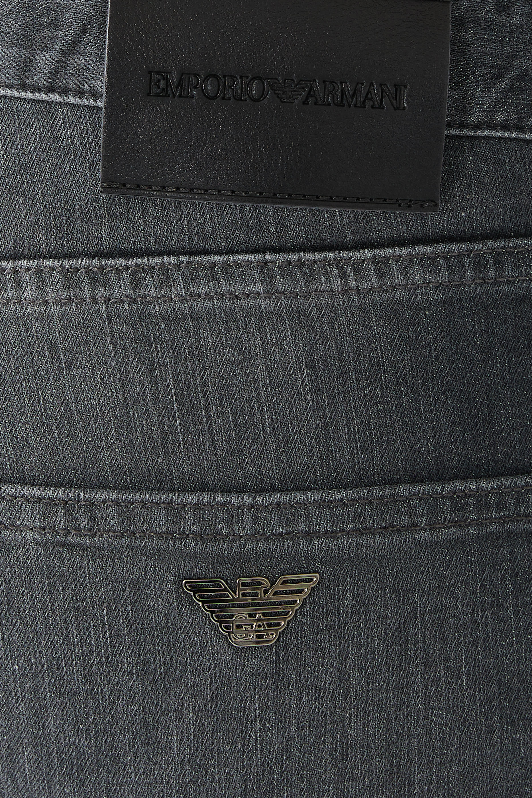 بنطال جينز مطاطي بقصة عادية