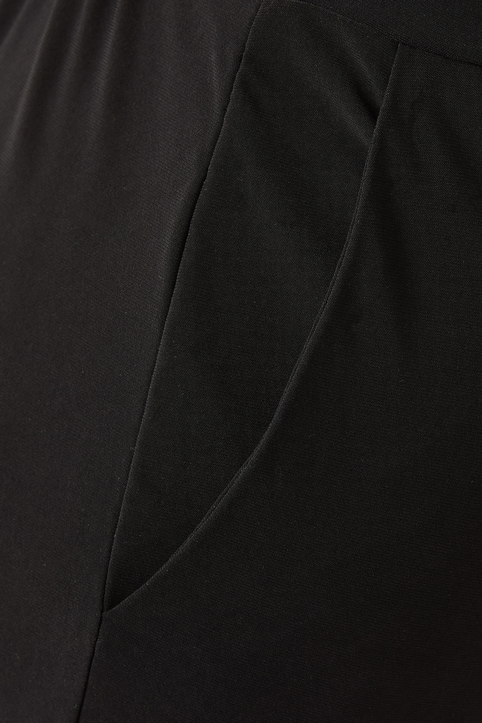 شورت برمودا بجزء أمامي مسطح