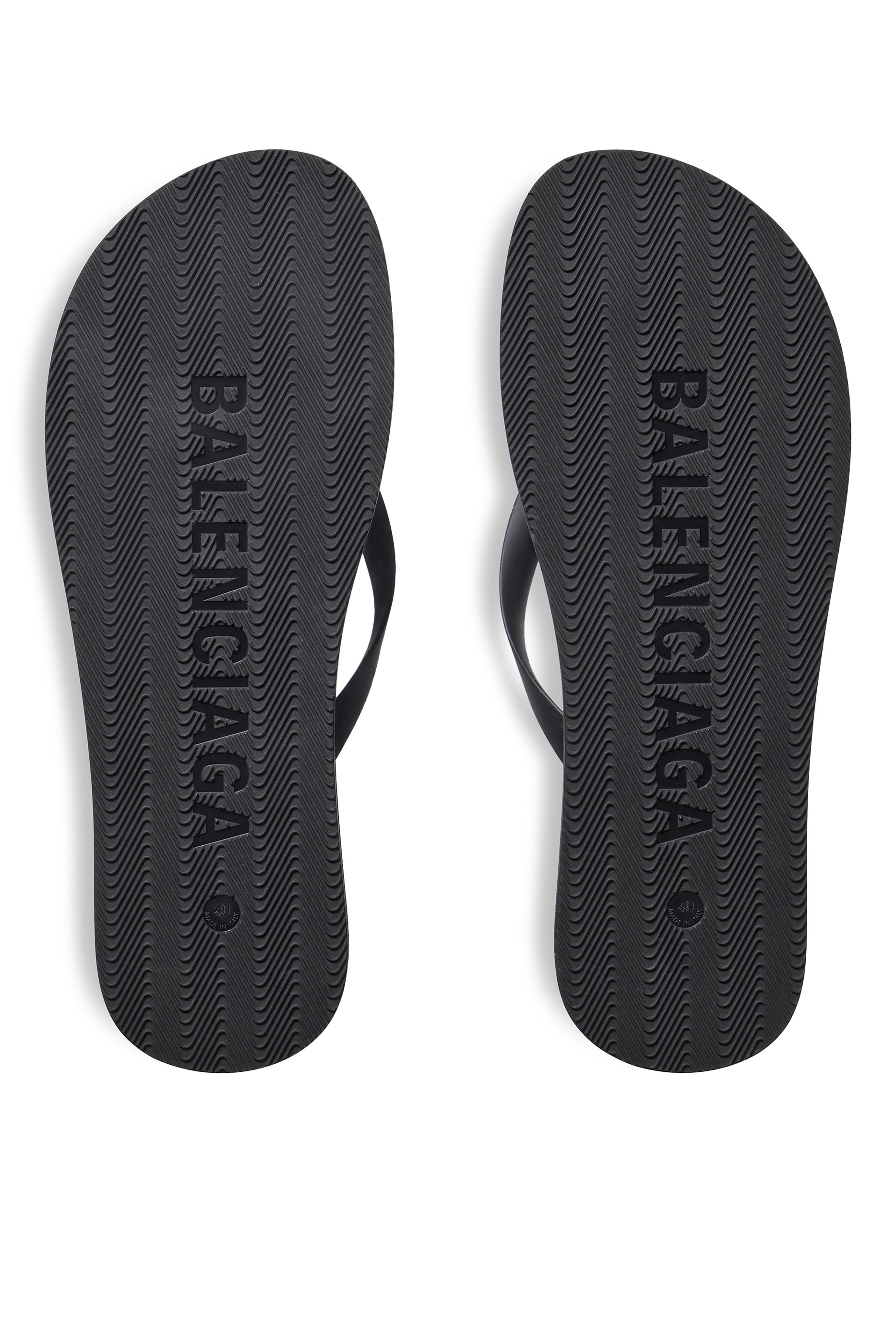 صندل بتصميم ثونغ