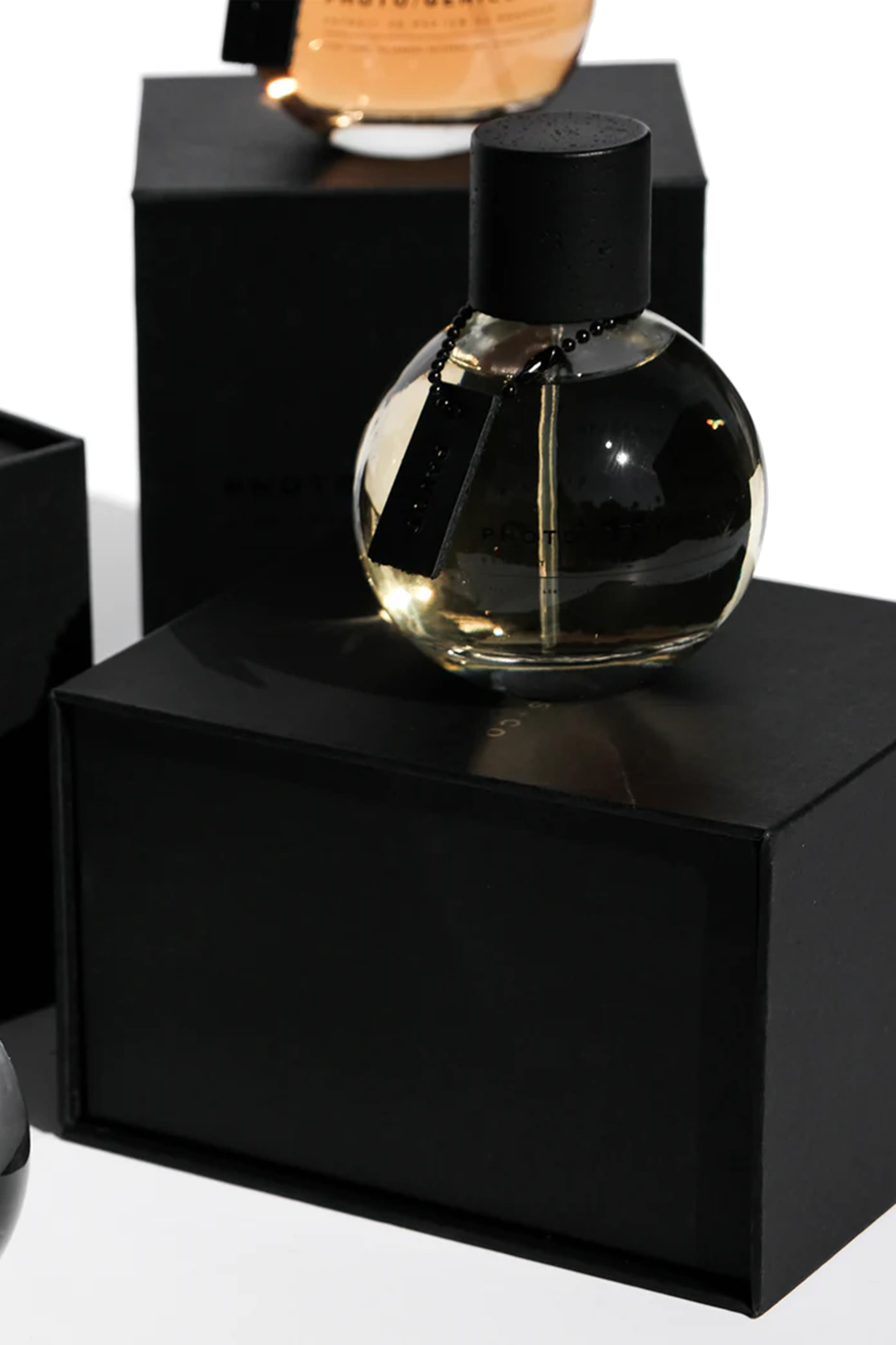عطر مركز رقم 5 بافوت