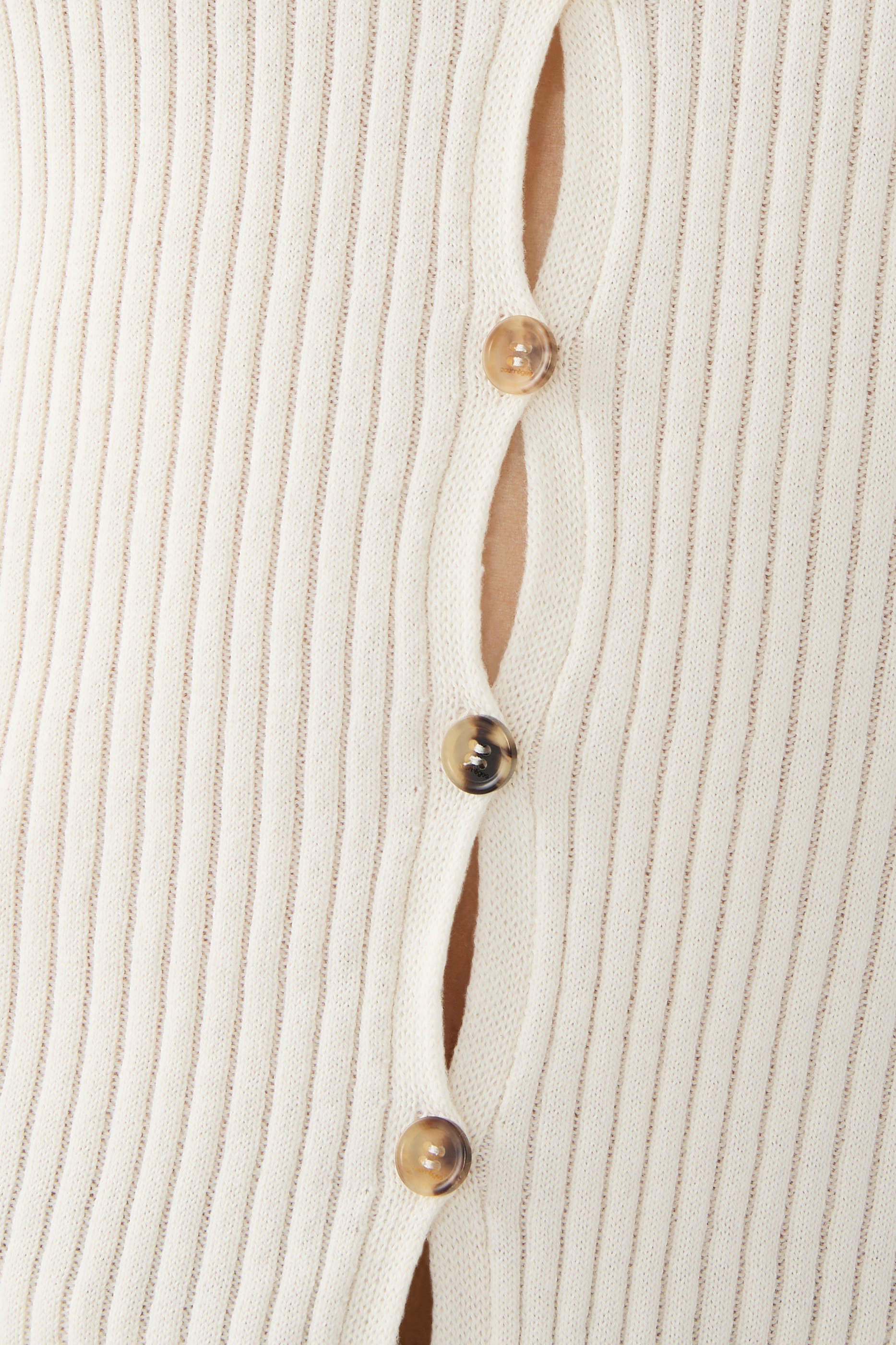 كارديغان سولار بتصميم مضلع