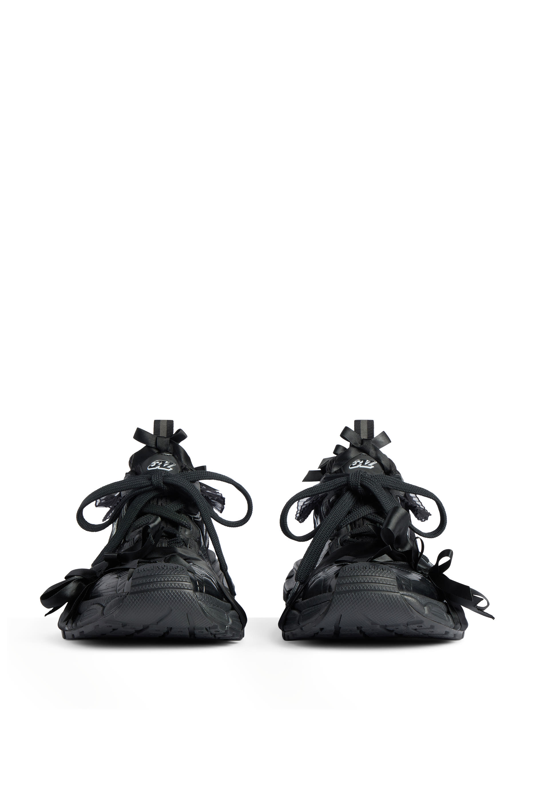 سنيكرز 3 اكس ال دانتيل