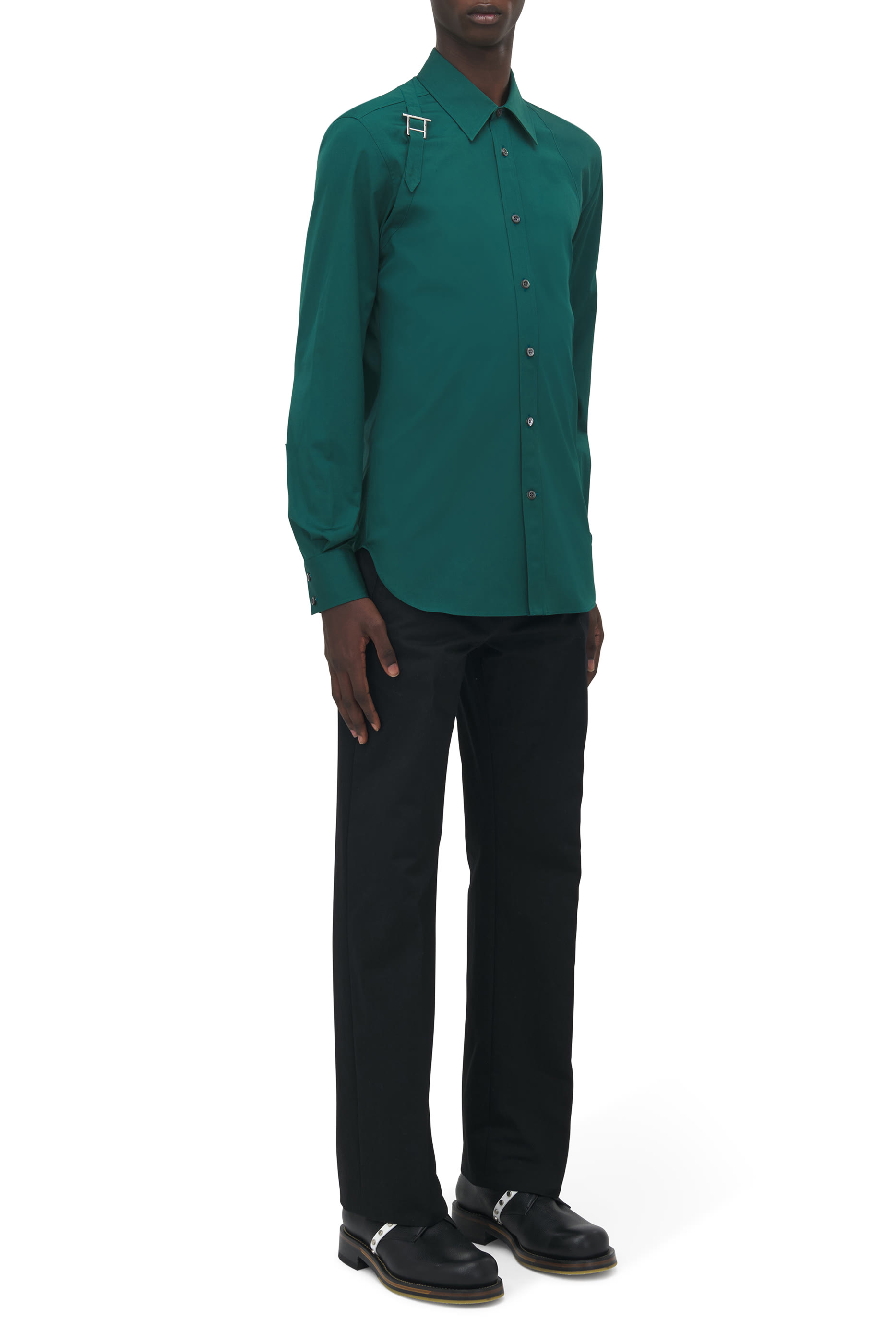 قميص هارنيس بمشبك بتصميم حرف T