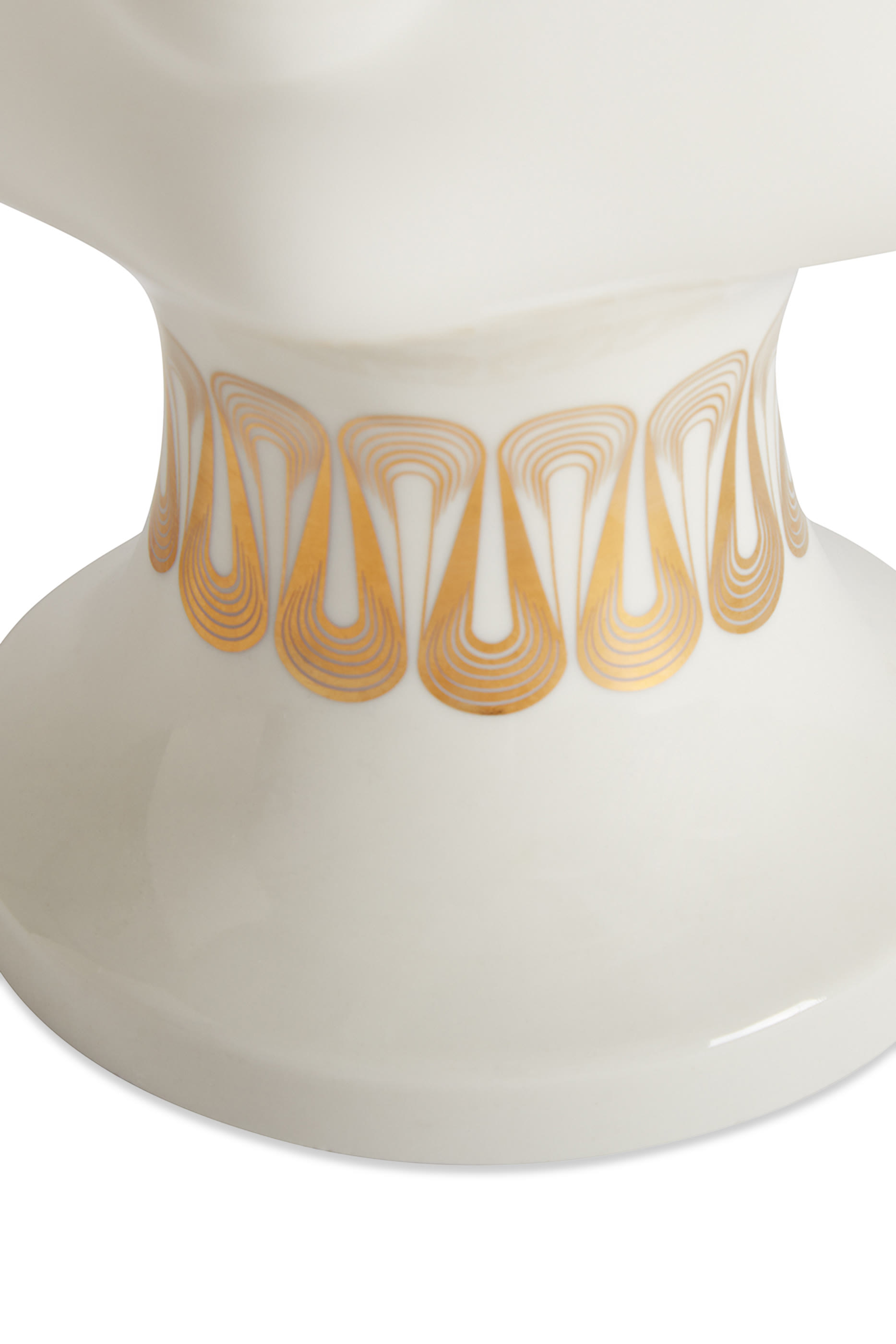 مزهرية دورا مار مذهبة