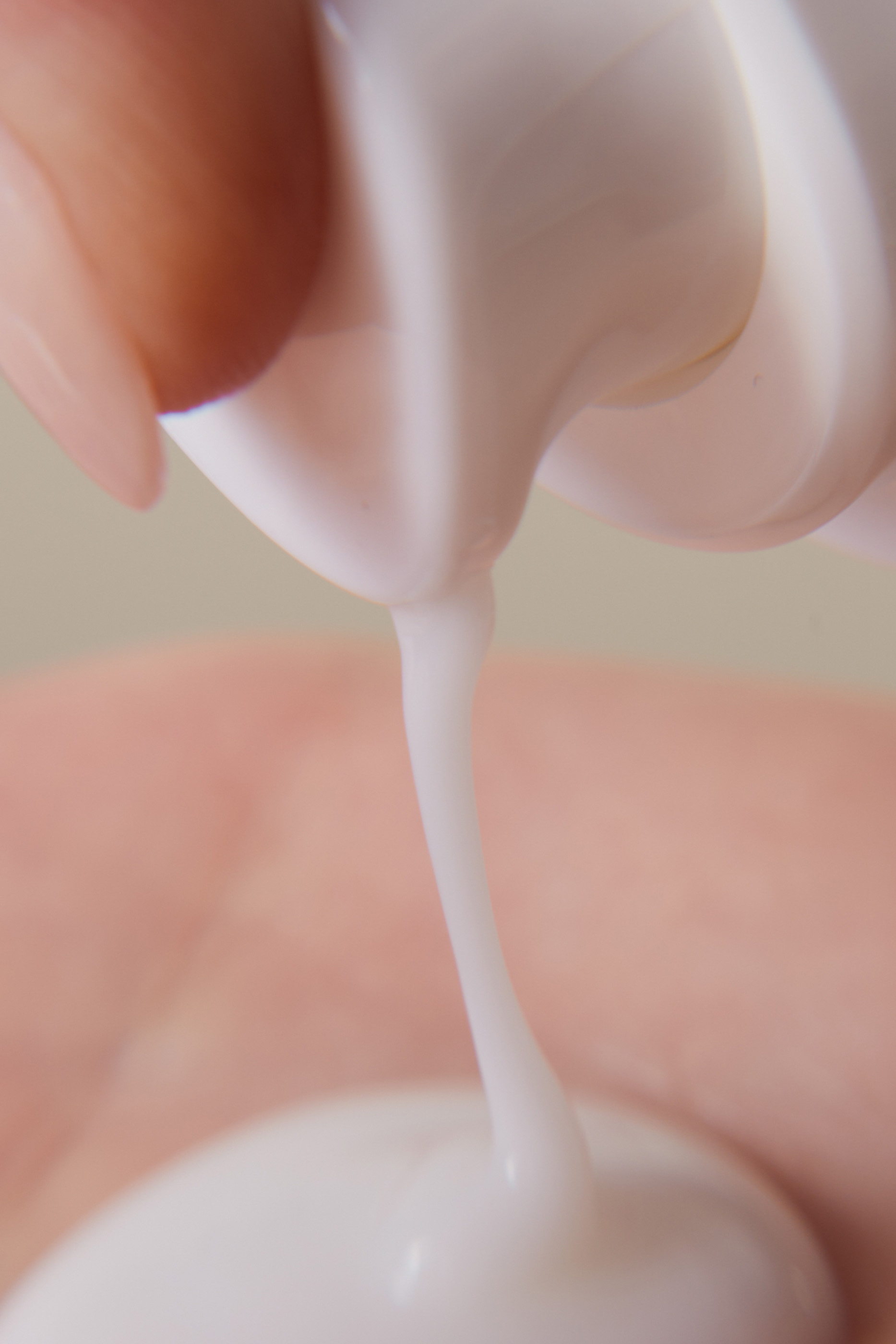 مستحضر علاجي بيرفكت هير داي لإعادة المظهر الصحي للشعر