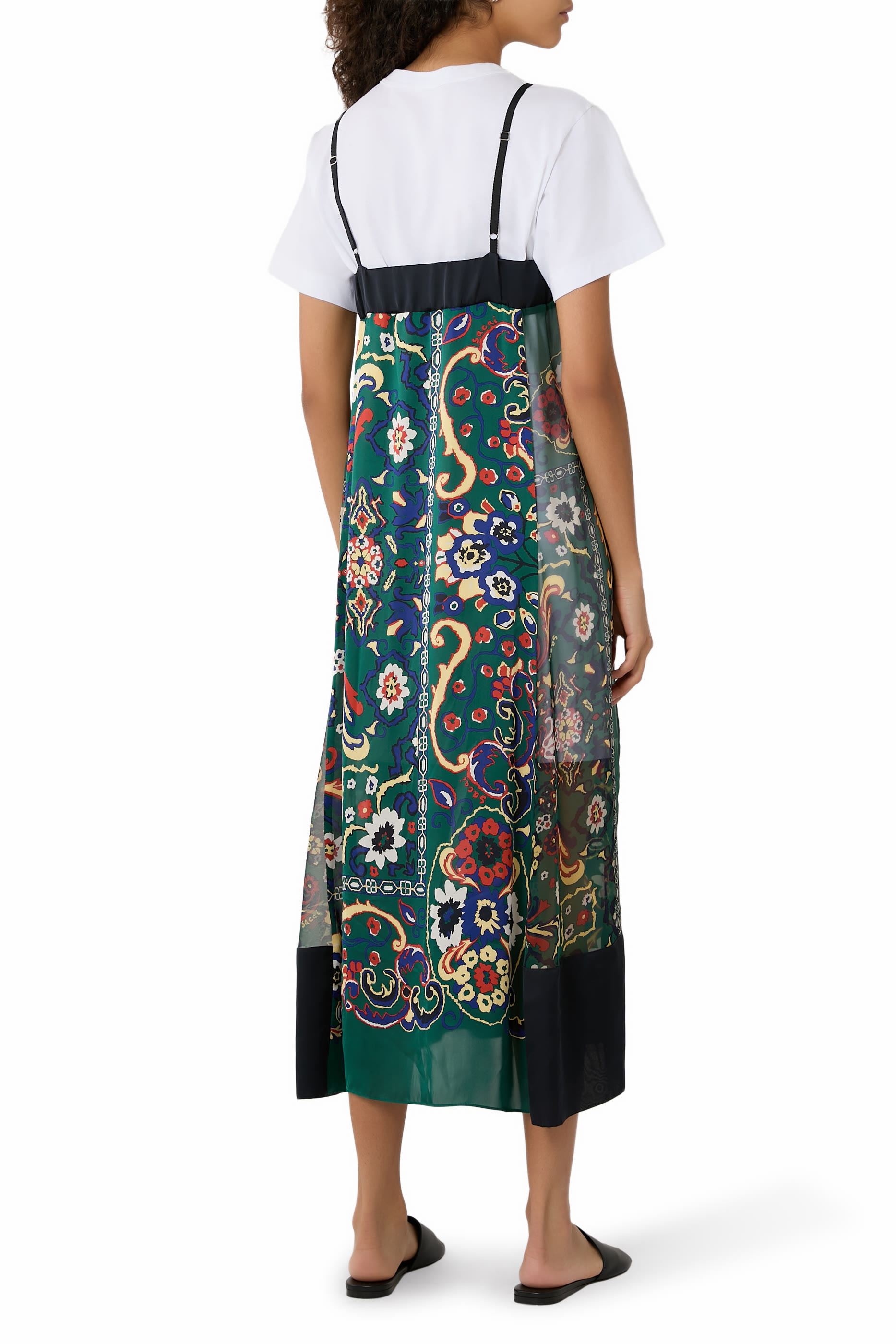 فستان بتصميم تيشيرت أوفرلاي بطبعة أزهار