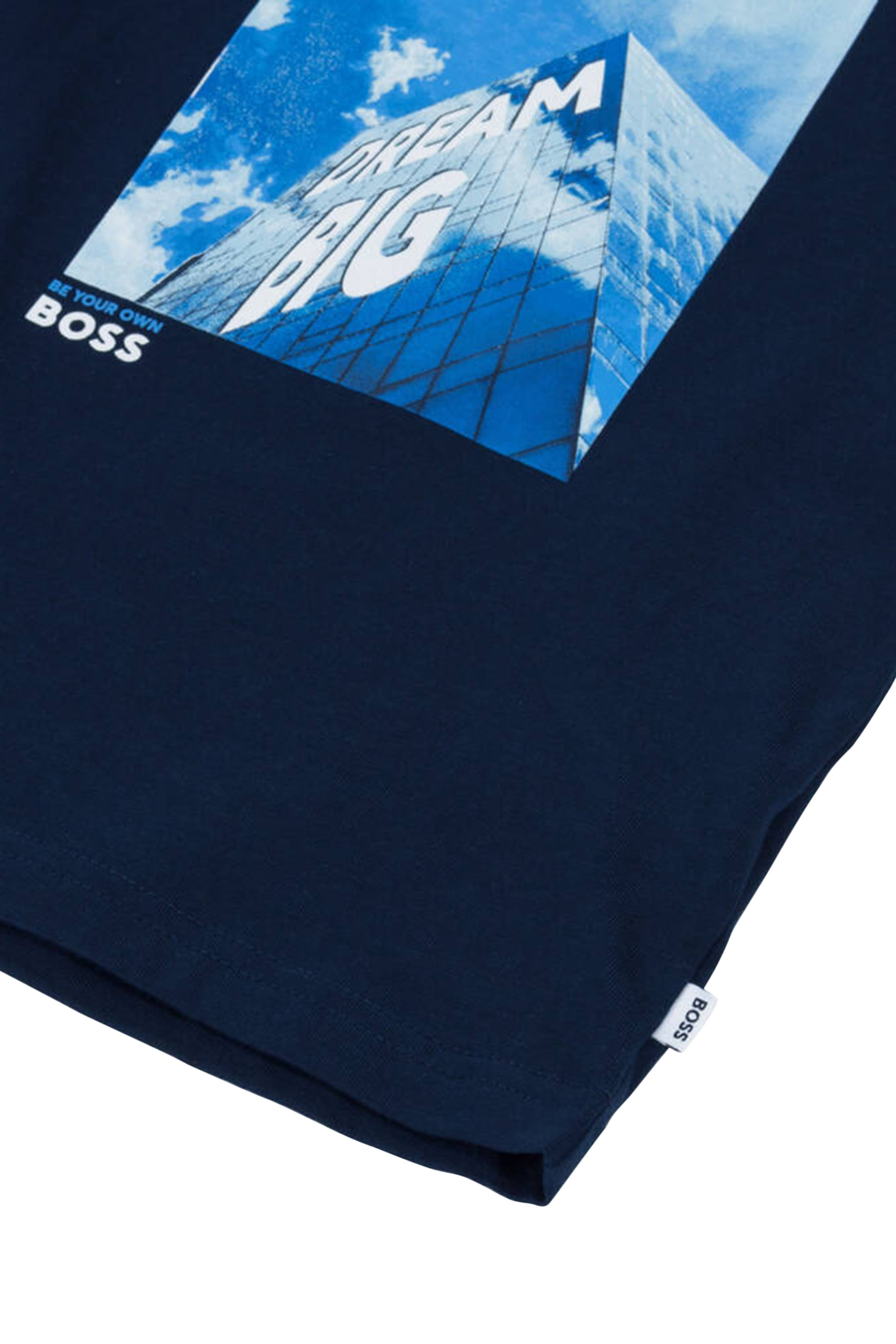 تيشيرت بنقشة غرافيكية للأطفال