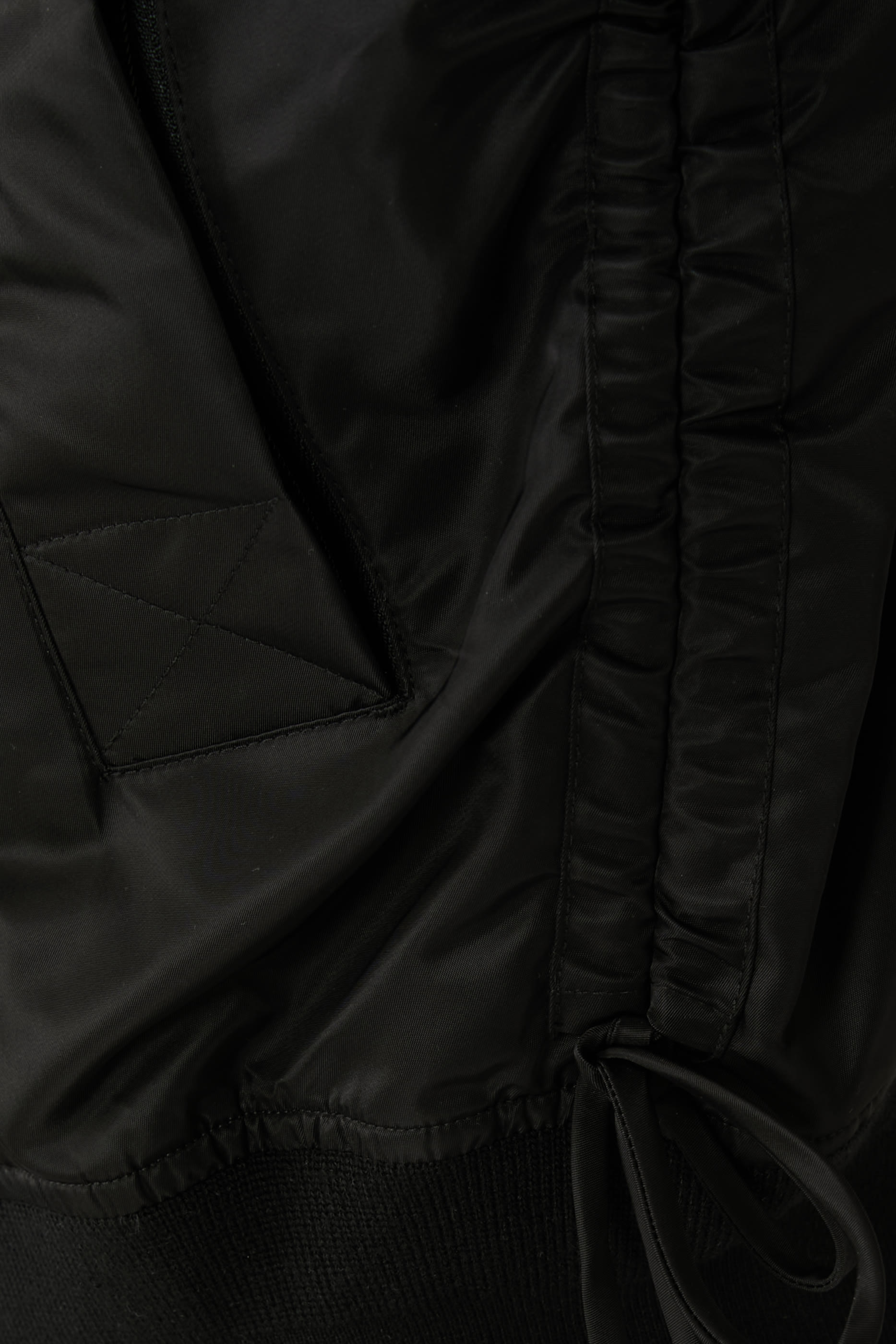 جاكيت قابل للفصل