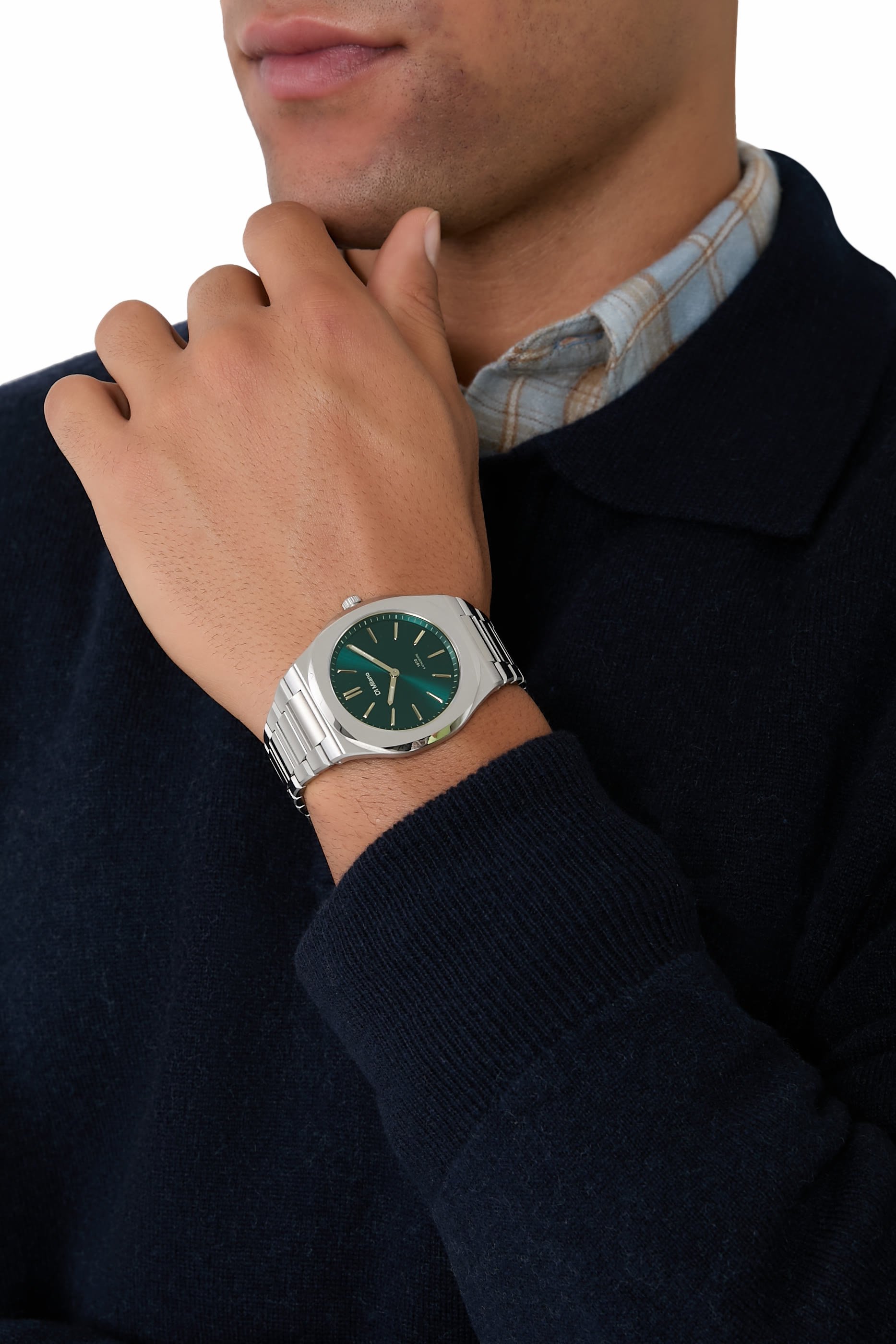 ساعة بسوار رفيع بارز الملمس