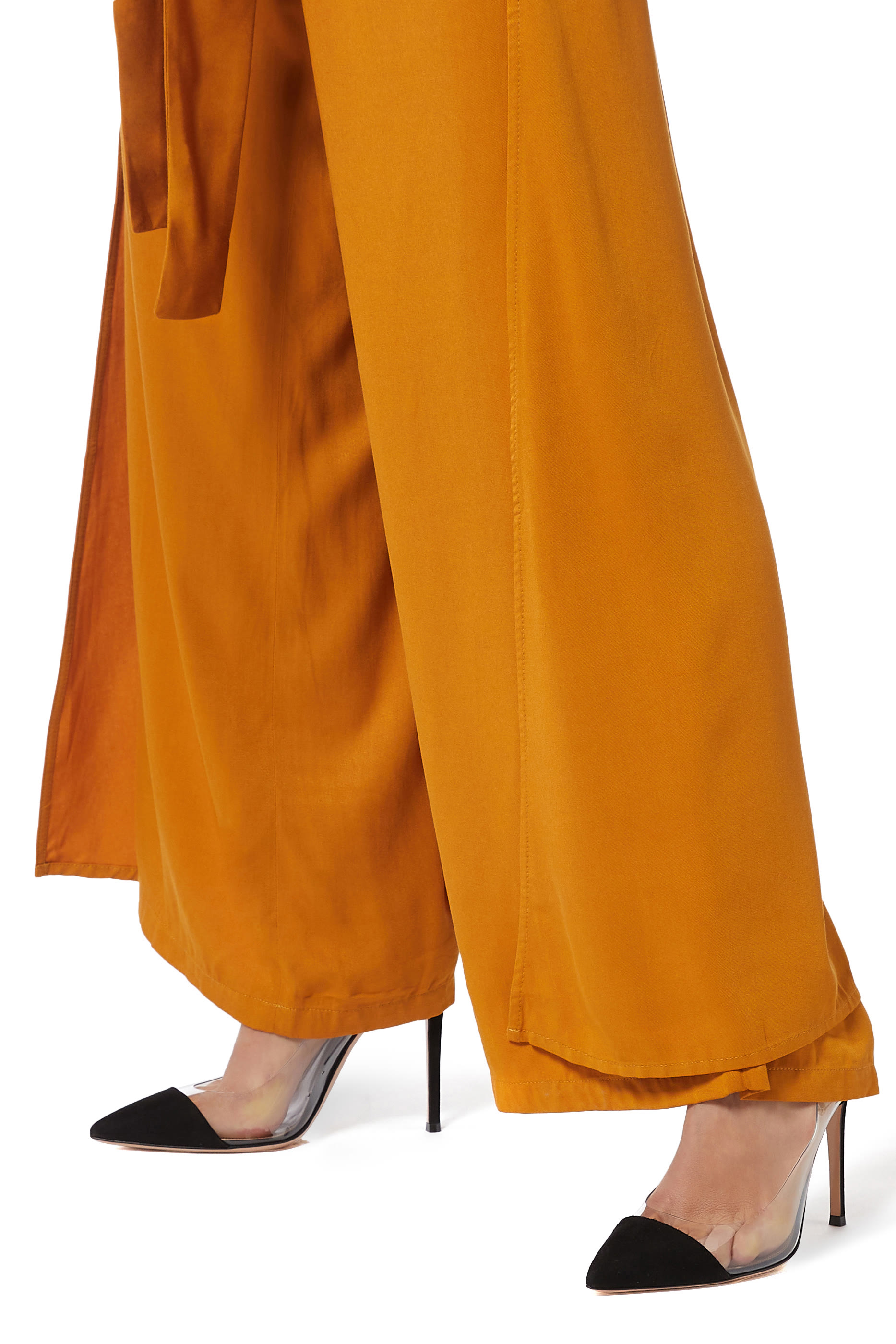 حذاء كلاسيك شمواه بأجزاء شفافة 100 مم