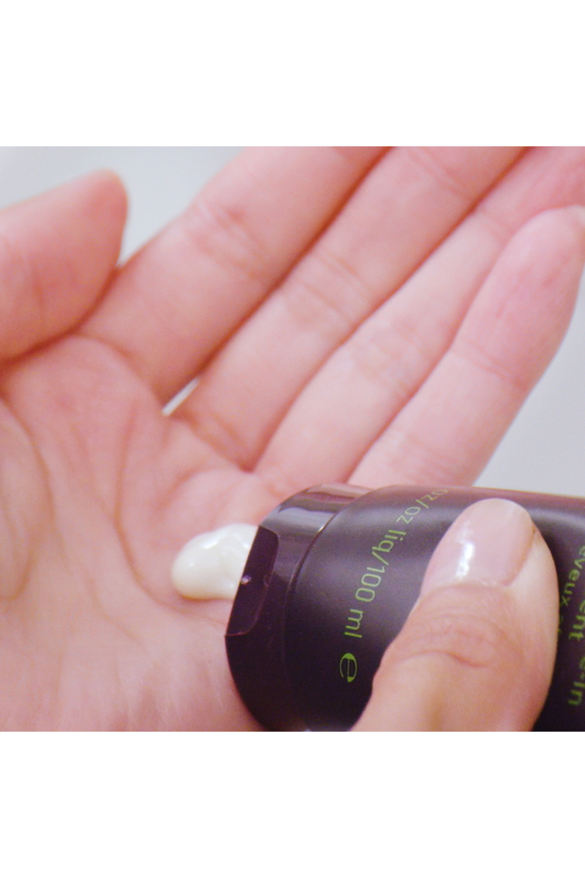 مستحضر علاجي إنفاتي ألترا أدفانسد يترك على الشعر لتقويته