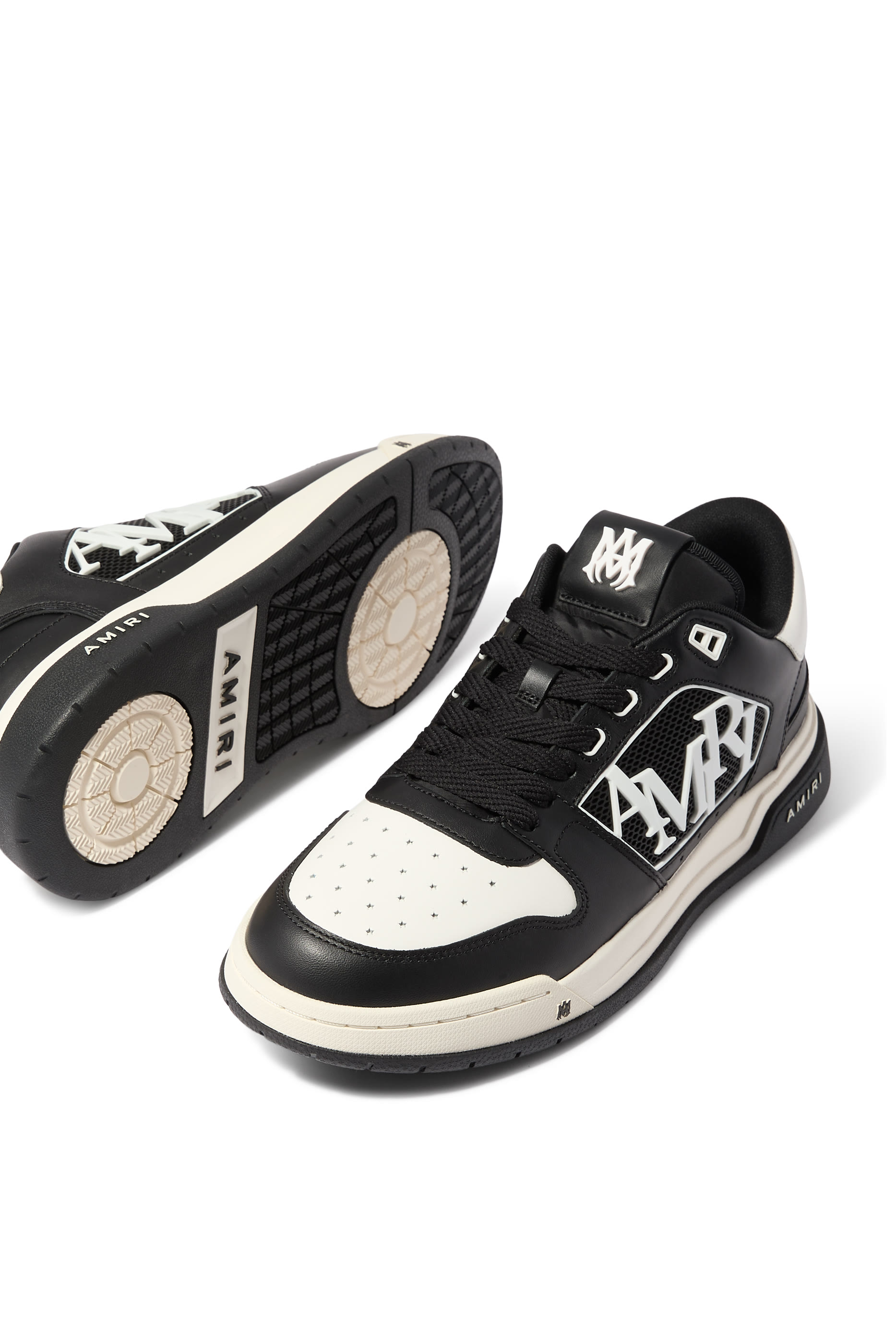 سنيكرز كلاسيكي بكاحل منخفض