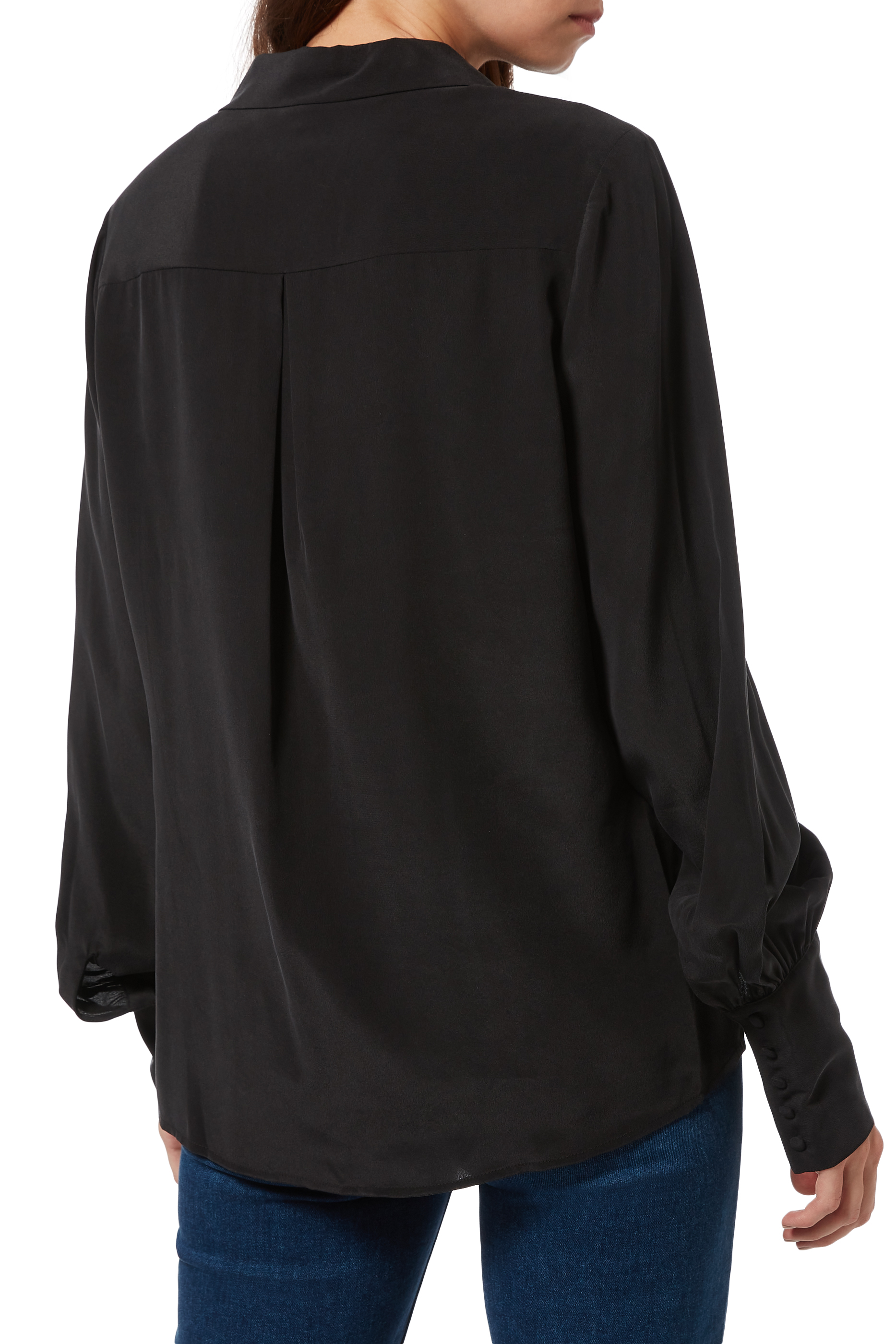 بلوزة ناعومي حرير