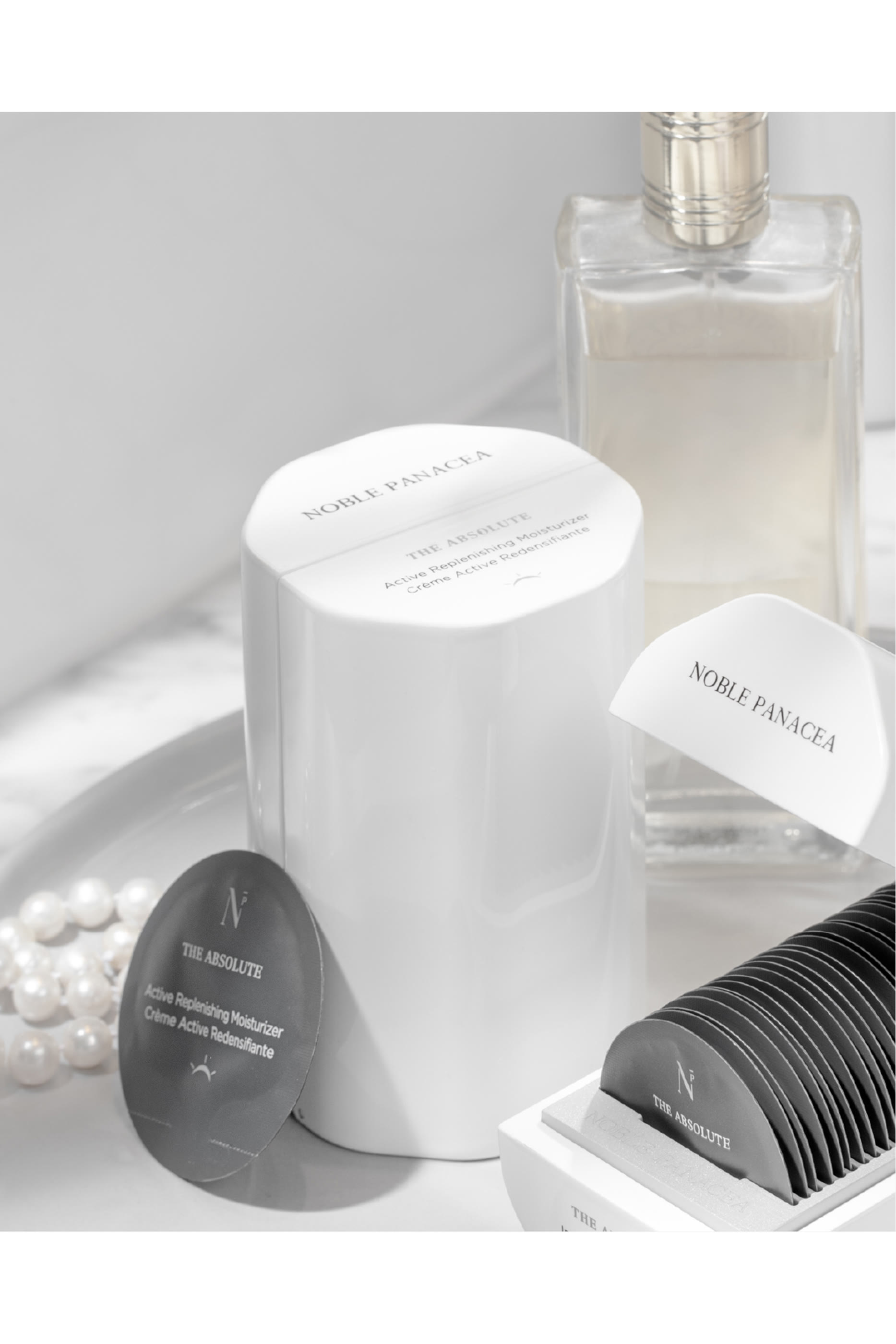 مرطب أبسولوت أكتيف لتجديد البشرة