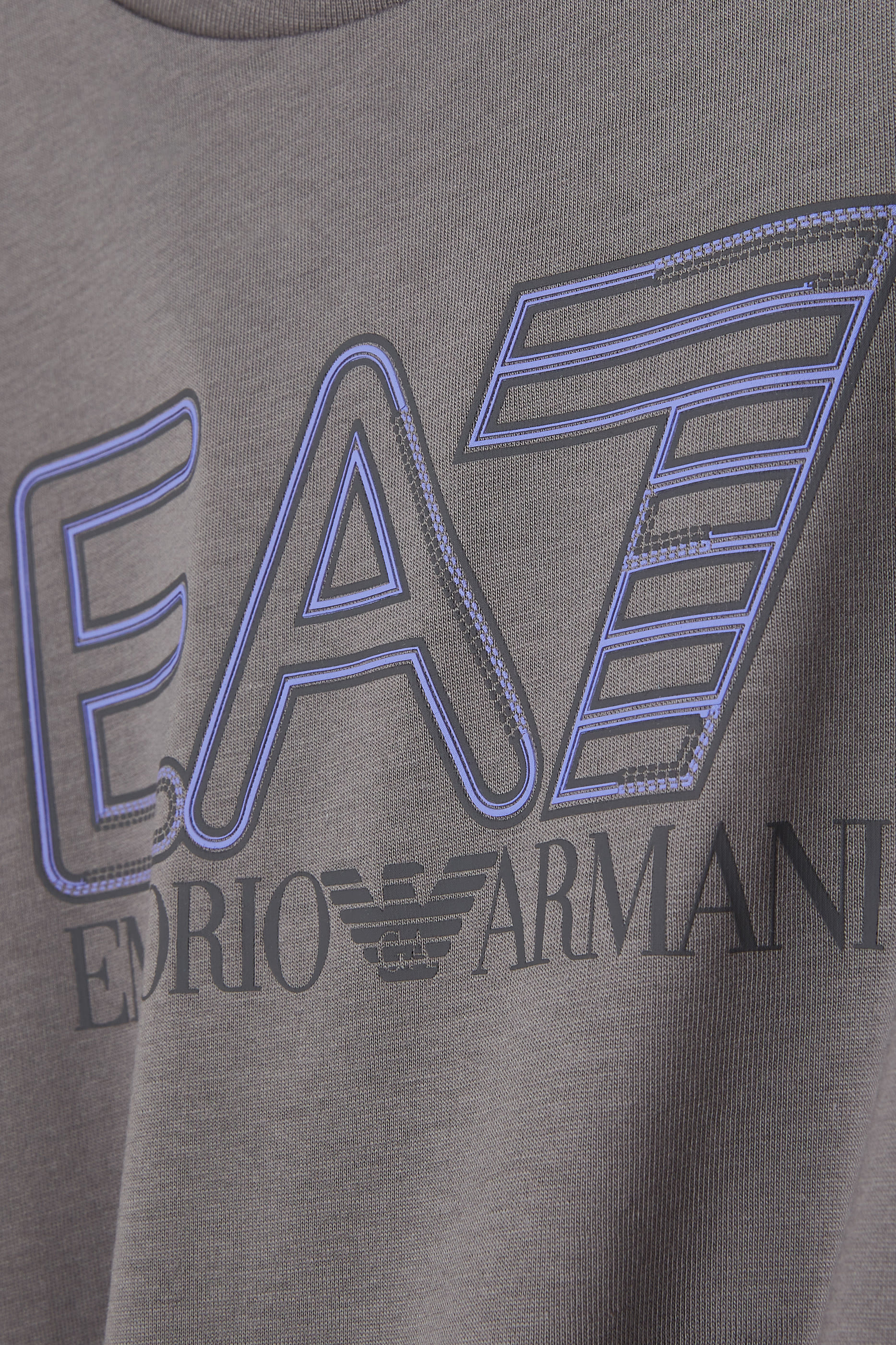 تيشيرت بطبعة شعار الماركة للأطفال