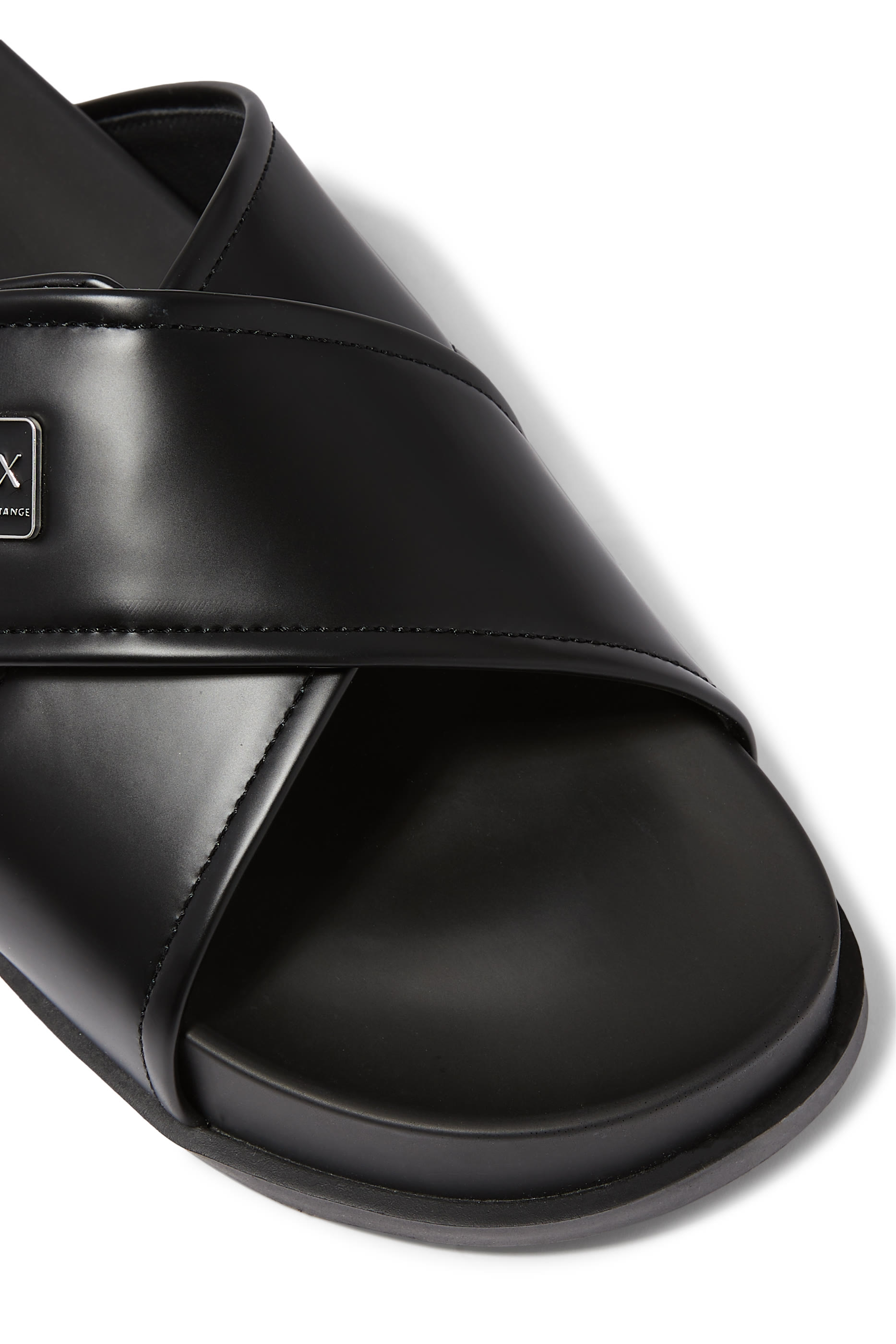 صندل بشعار الماركة