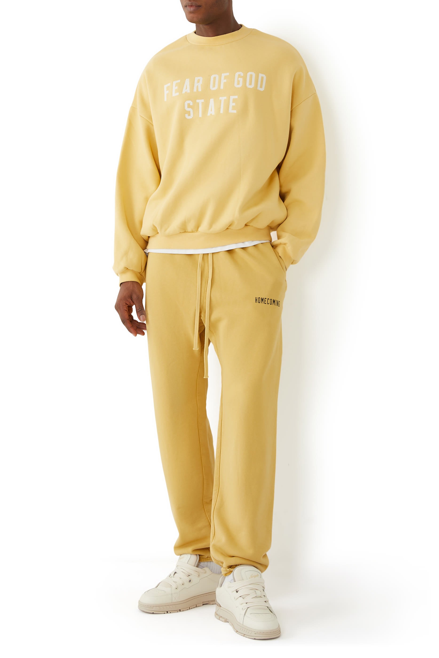 سويت شيرت بياقة ضيقة صوف ثقيل