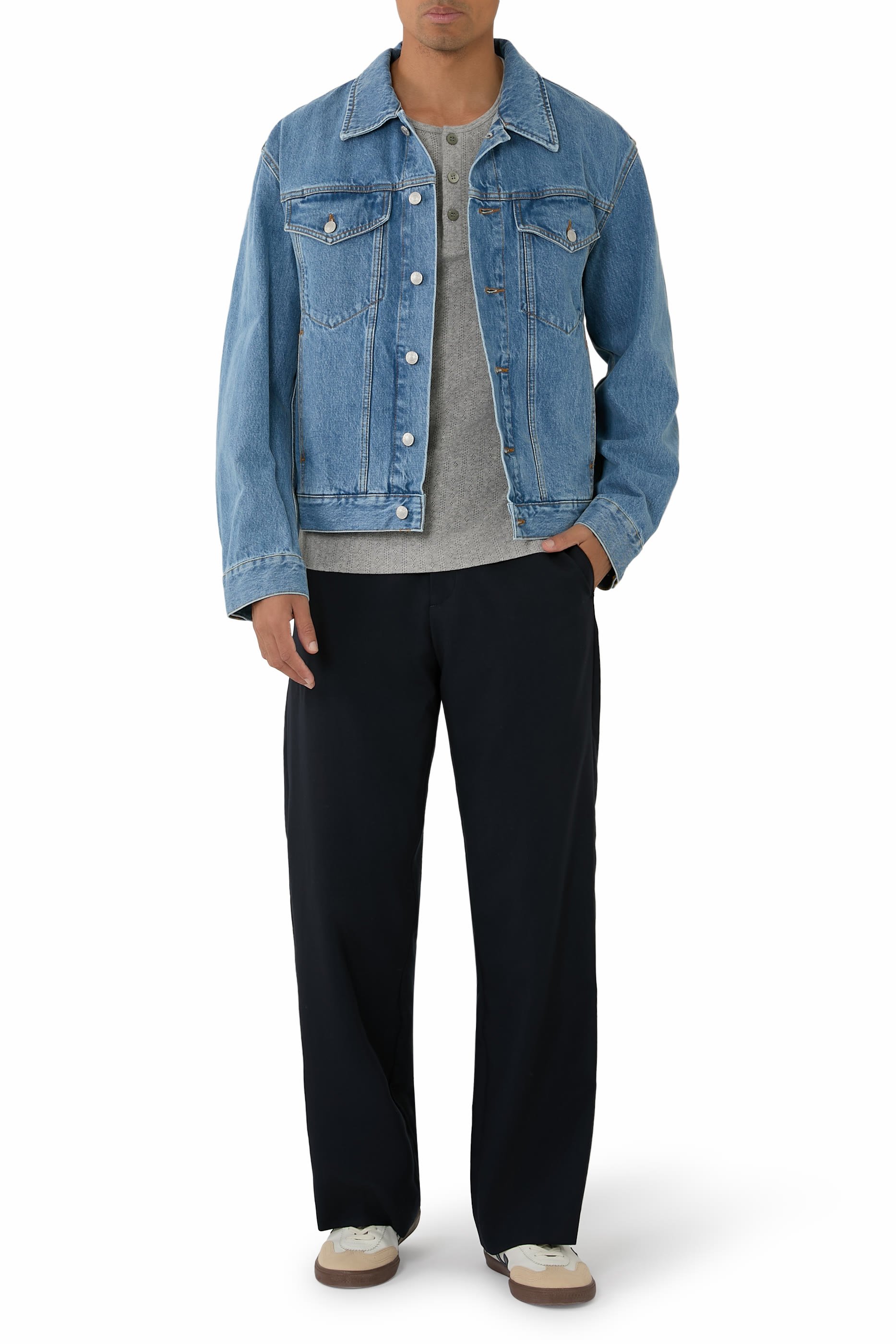 تيشيرت بياقة هينلي بونتيل