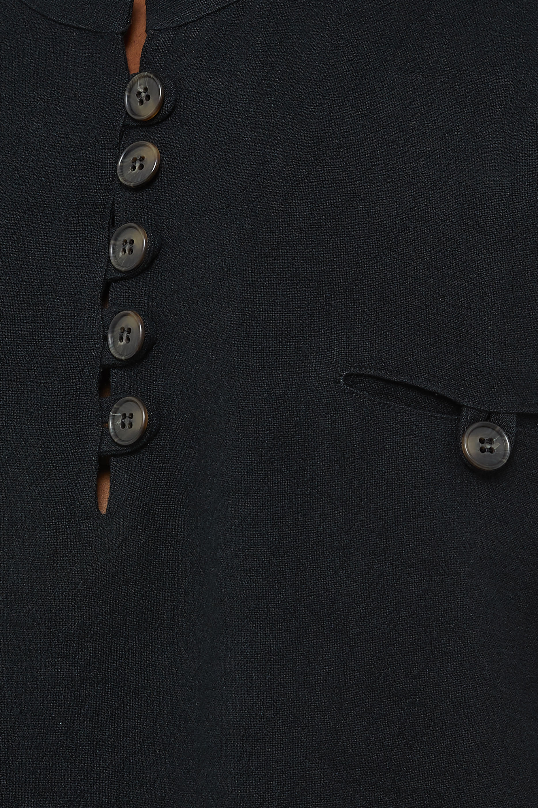 قميص آرتيست