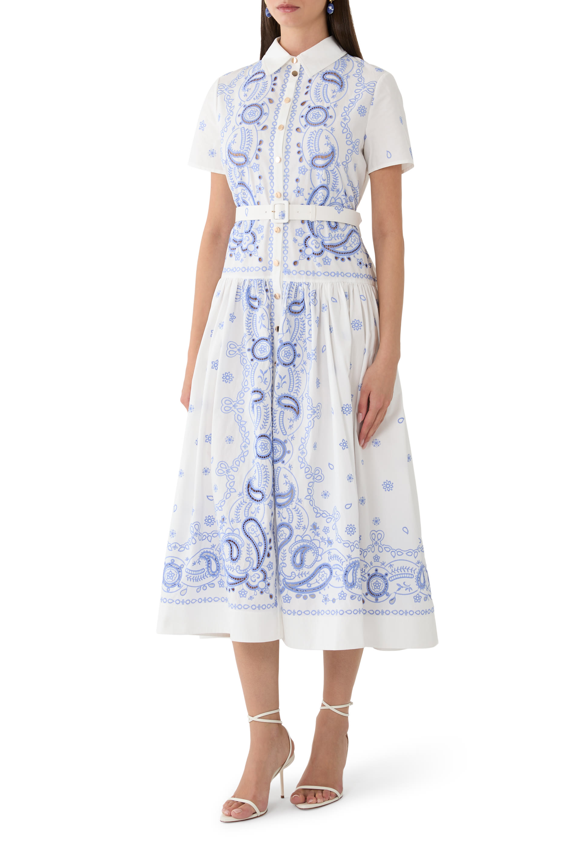 فستان متوسط الطول مطرز