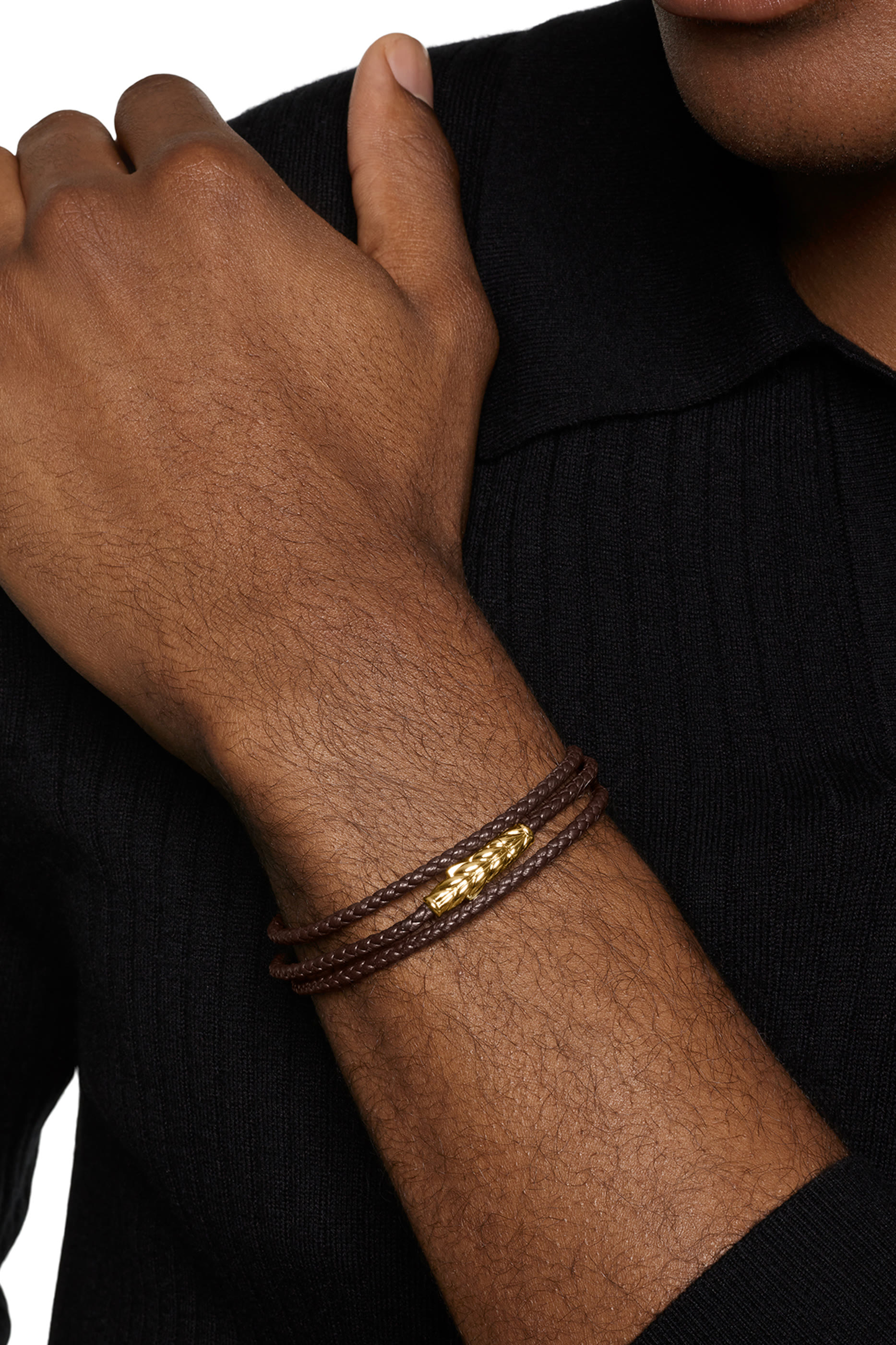 سوار شيفرون بثلاث لفات، ذهب أصفر عيار 18 وجلد