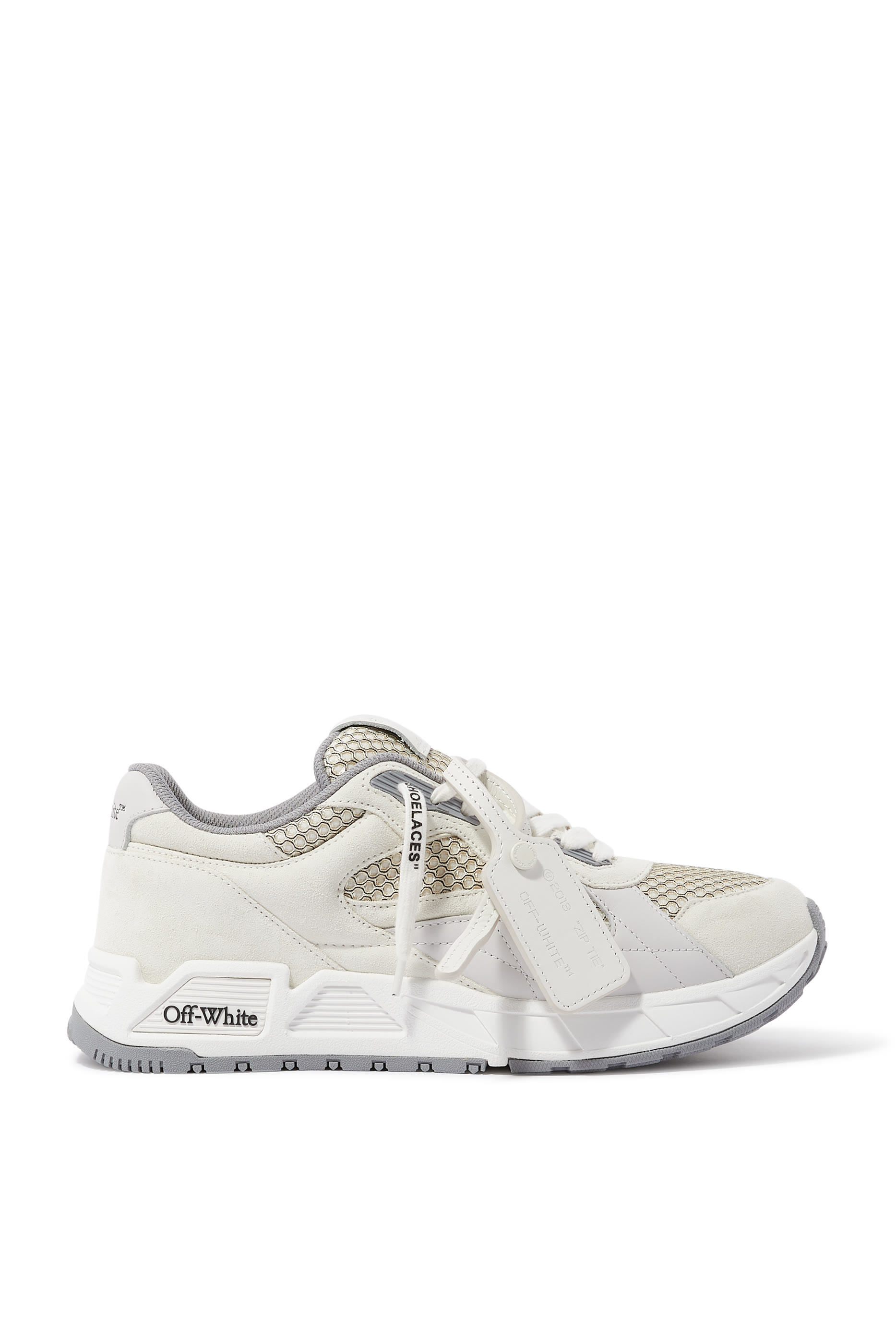 سنيكرز كيك أوف جلد