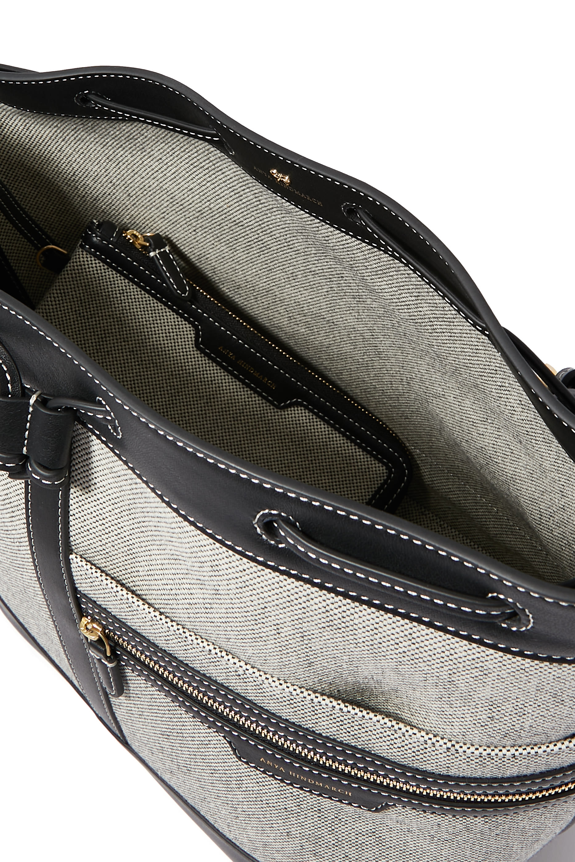 حقيبة يد بجيب