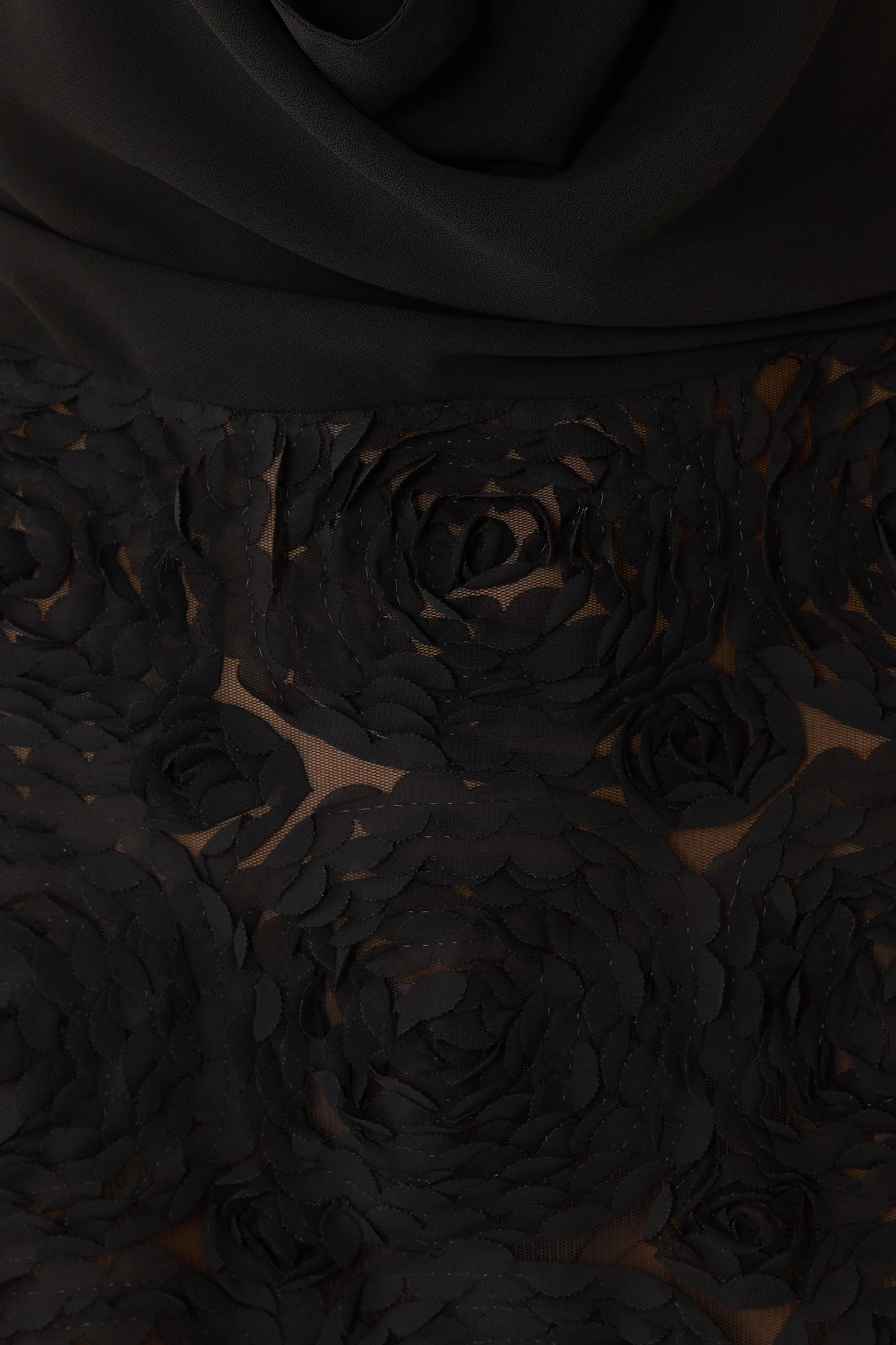 فستان أدريانا