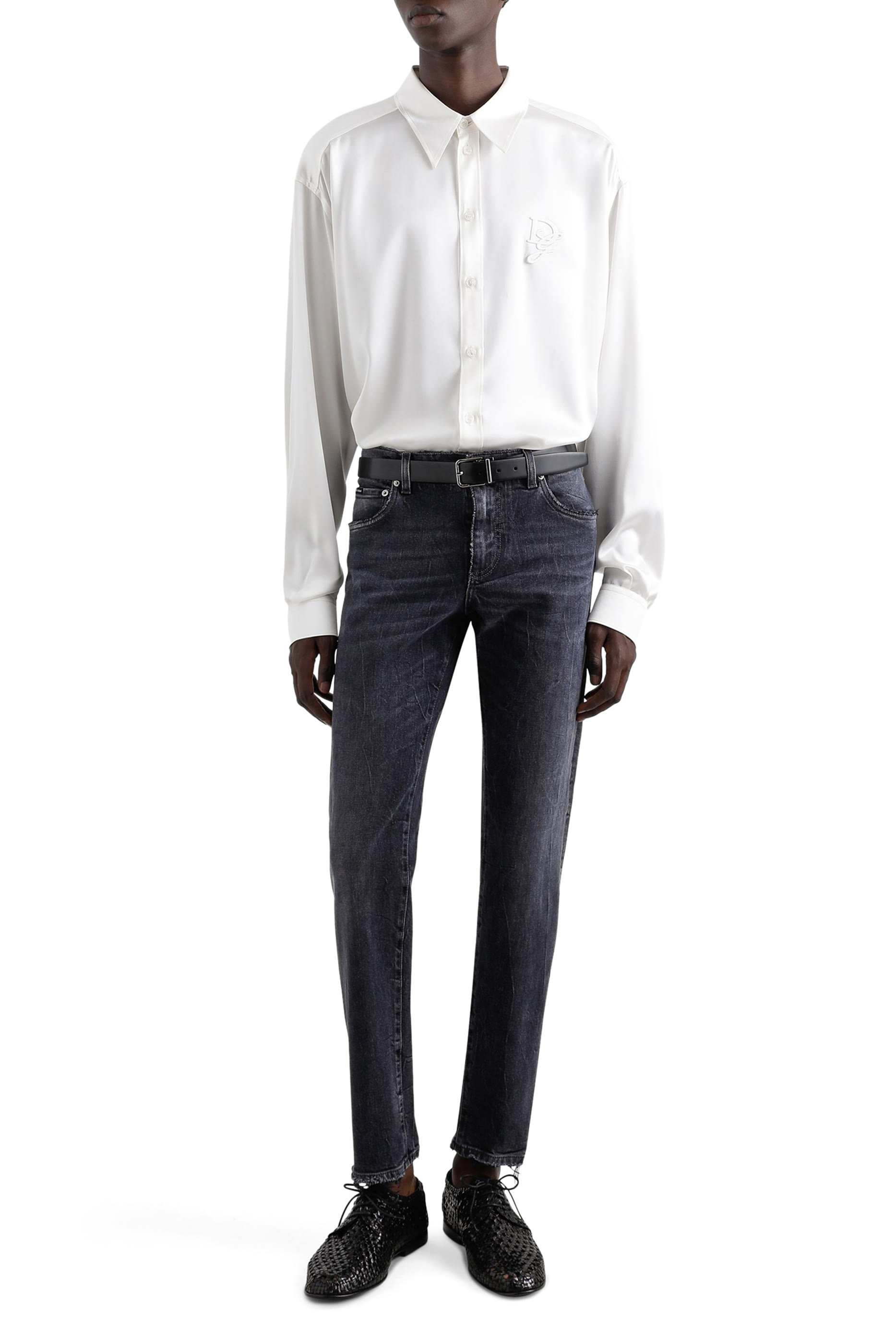 بنطال جينز بتطريز شعار الماركة وقصة ضيقة قطن مطاطي