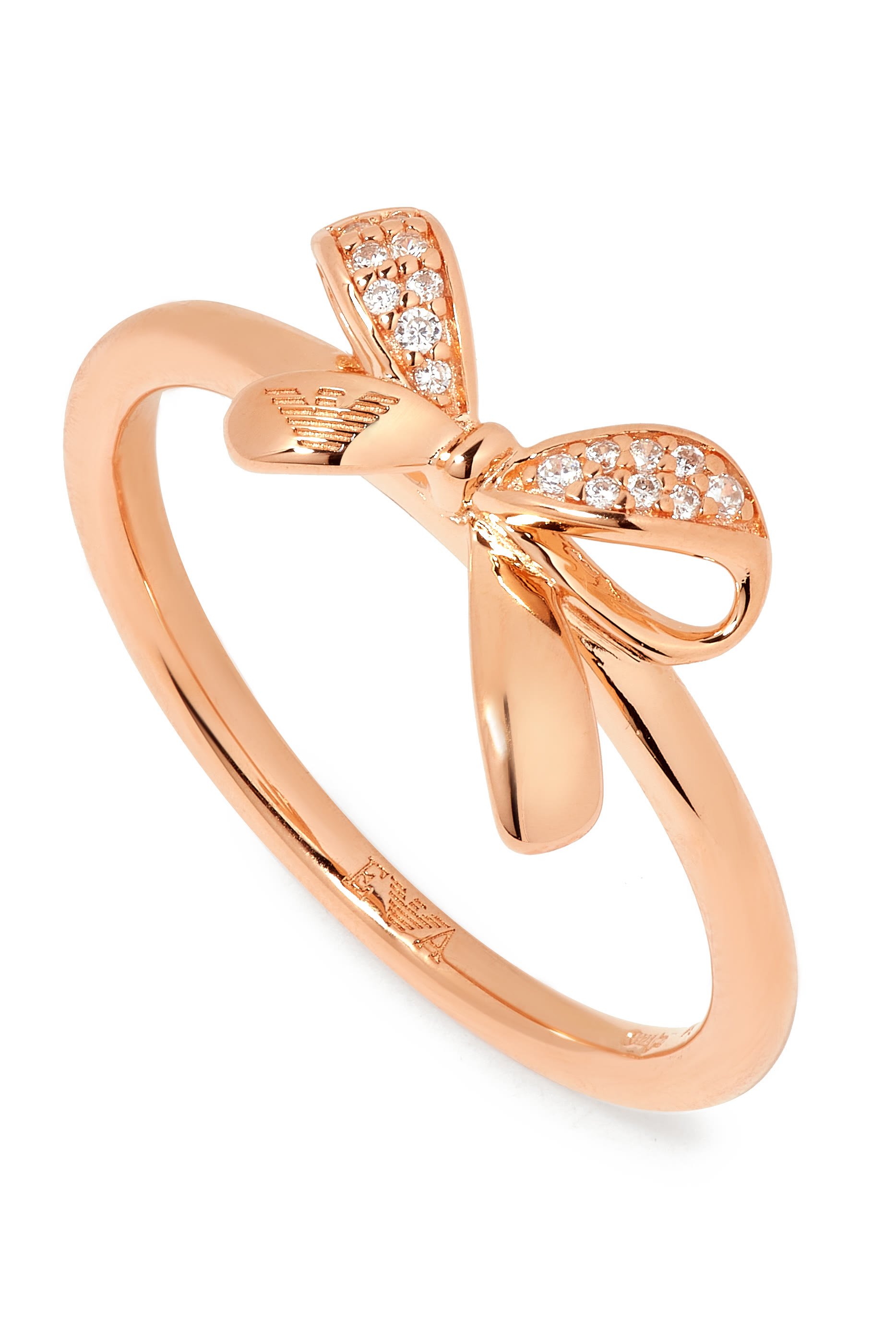 خاتم سنتيمنتال بتصميم فيونكة