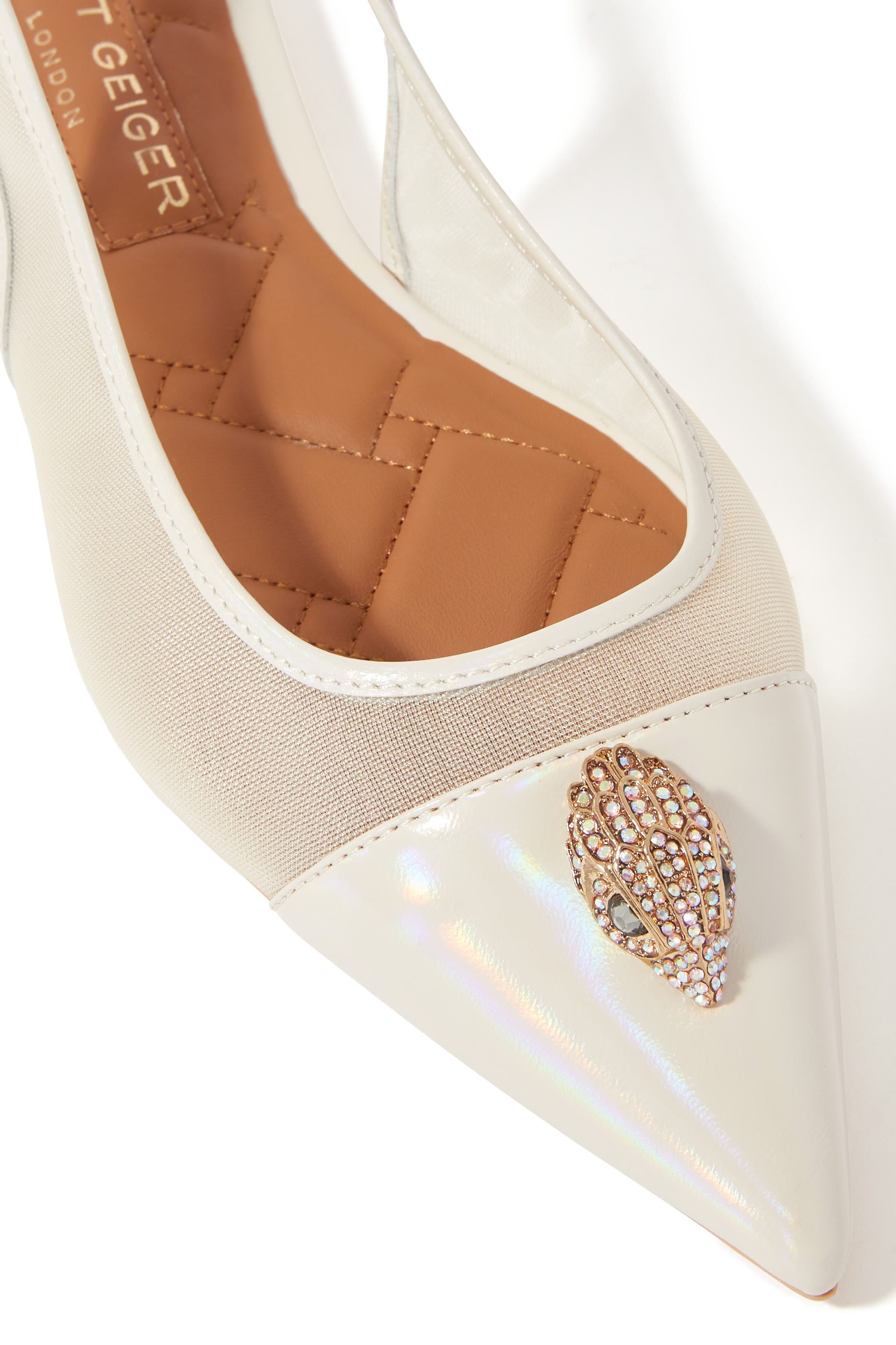 صندل بلغرافيا بكعب مسطح وسير خلفي