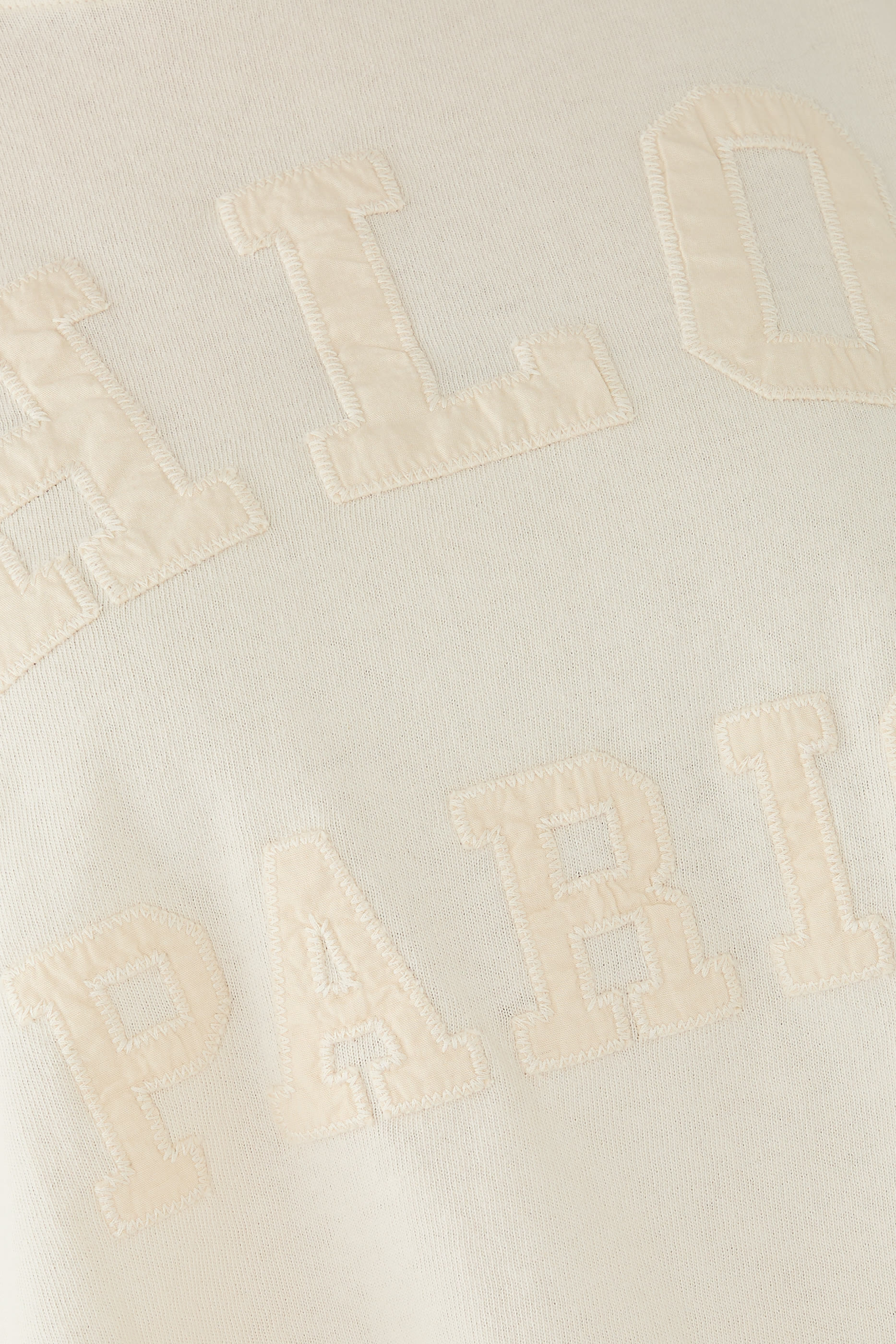 تيشيرت قصيرة بشعار الماركة قطن جرسيه