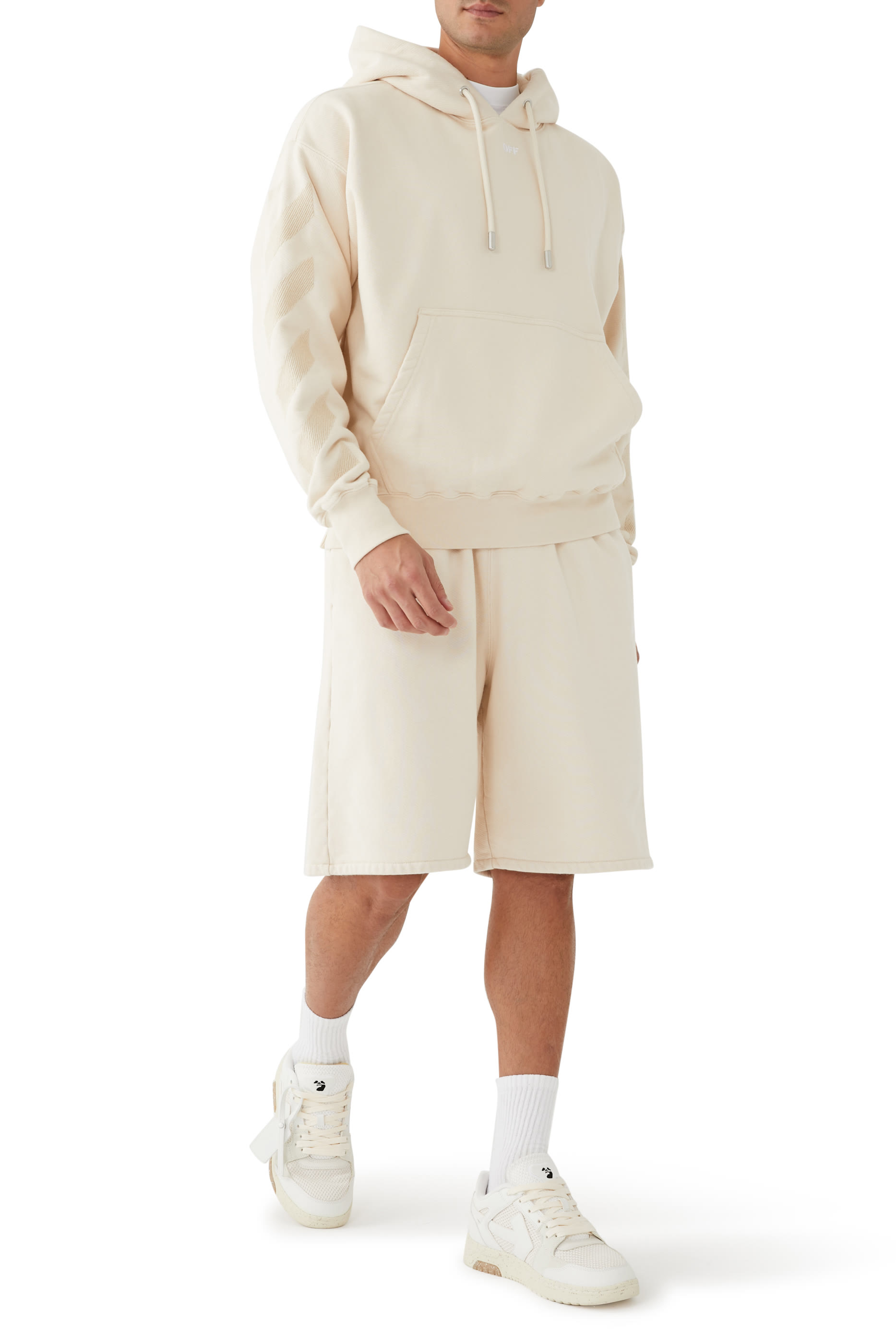 هودي سكيت بنقشة خطوط مائلة