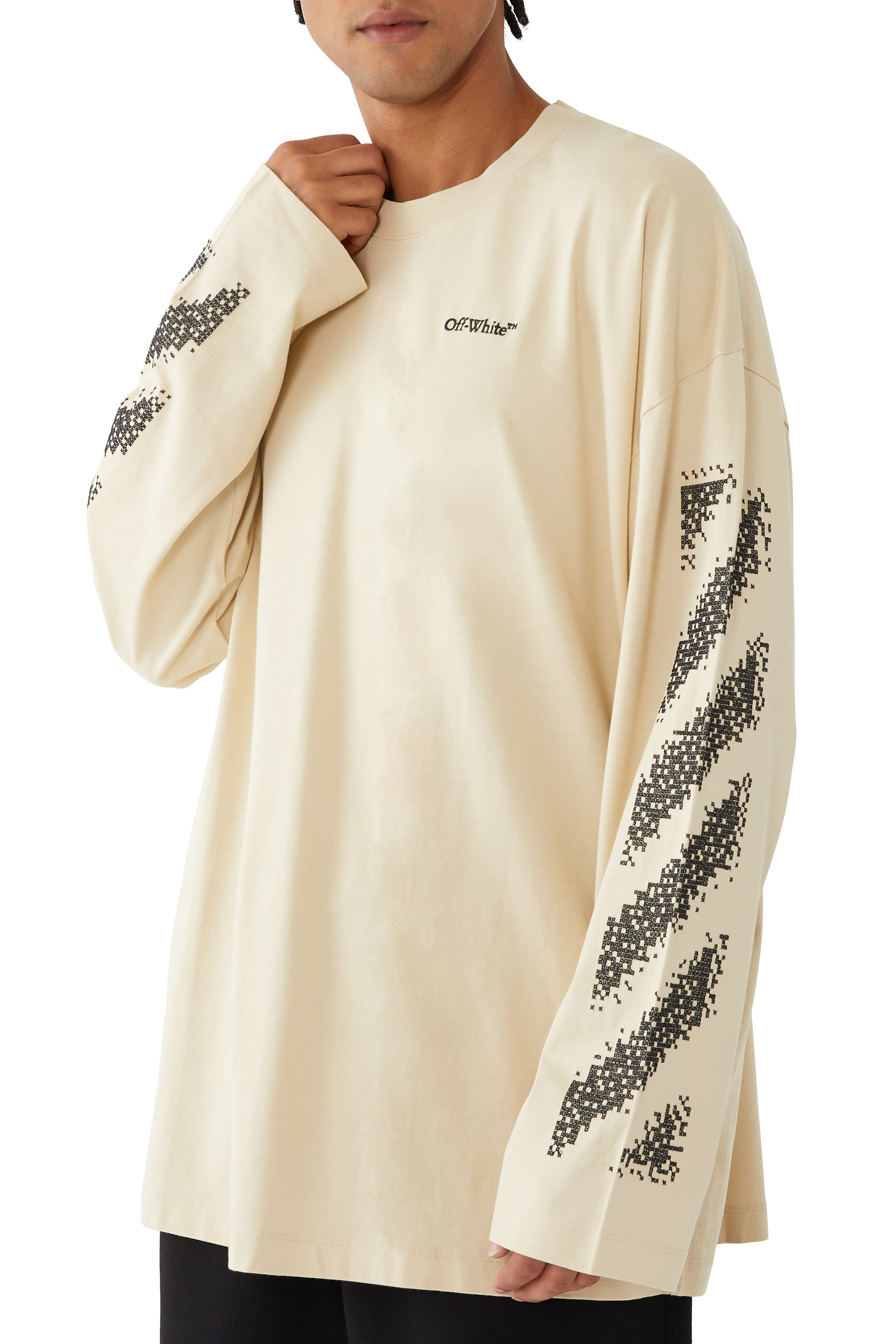 تيشيرت بنقشة خطوط مائلة بتصميم بيكسل