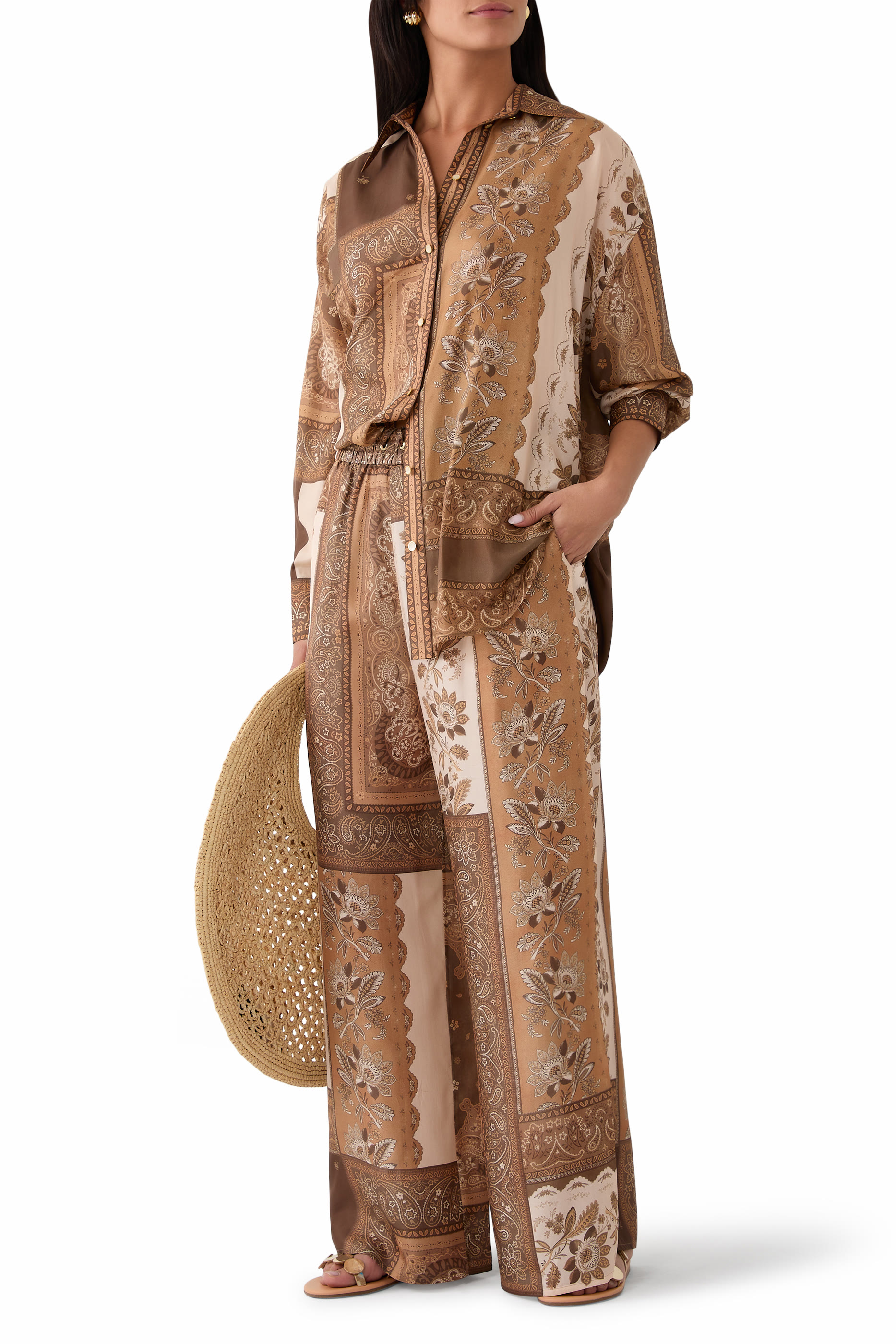 بنطال لاكي بقصة مريحة