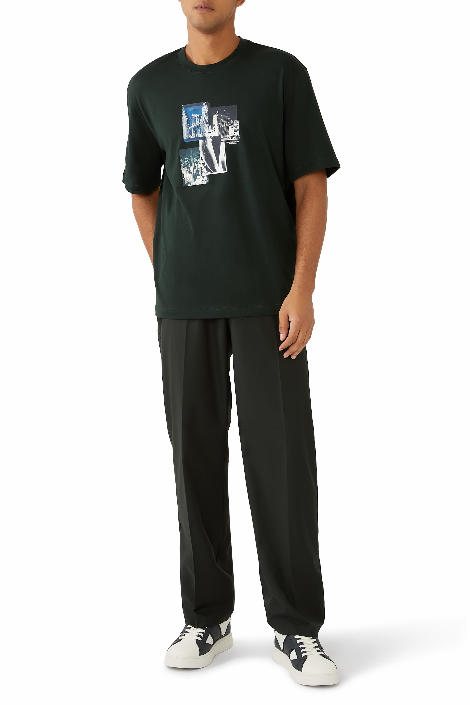 تيشيرت بقصة عادية بطبعة صورة