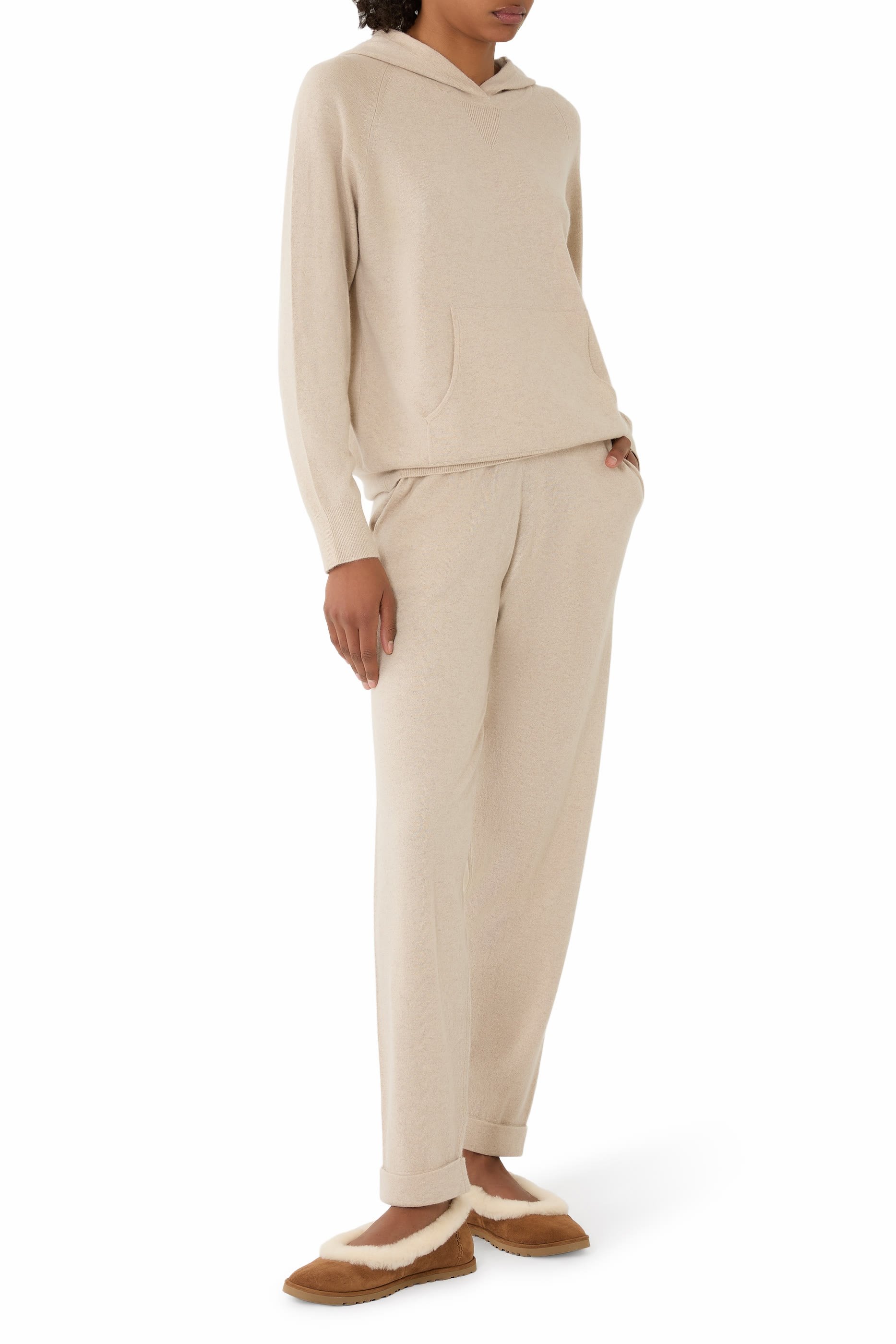 كنزة أرابيلا بغطاء رأس