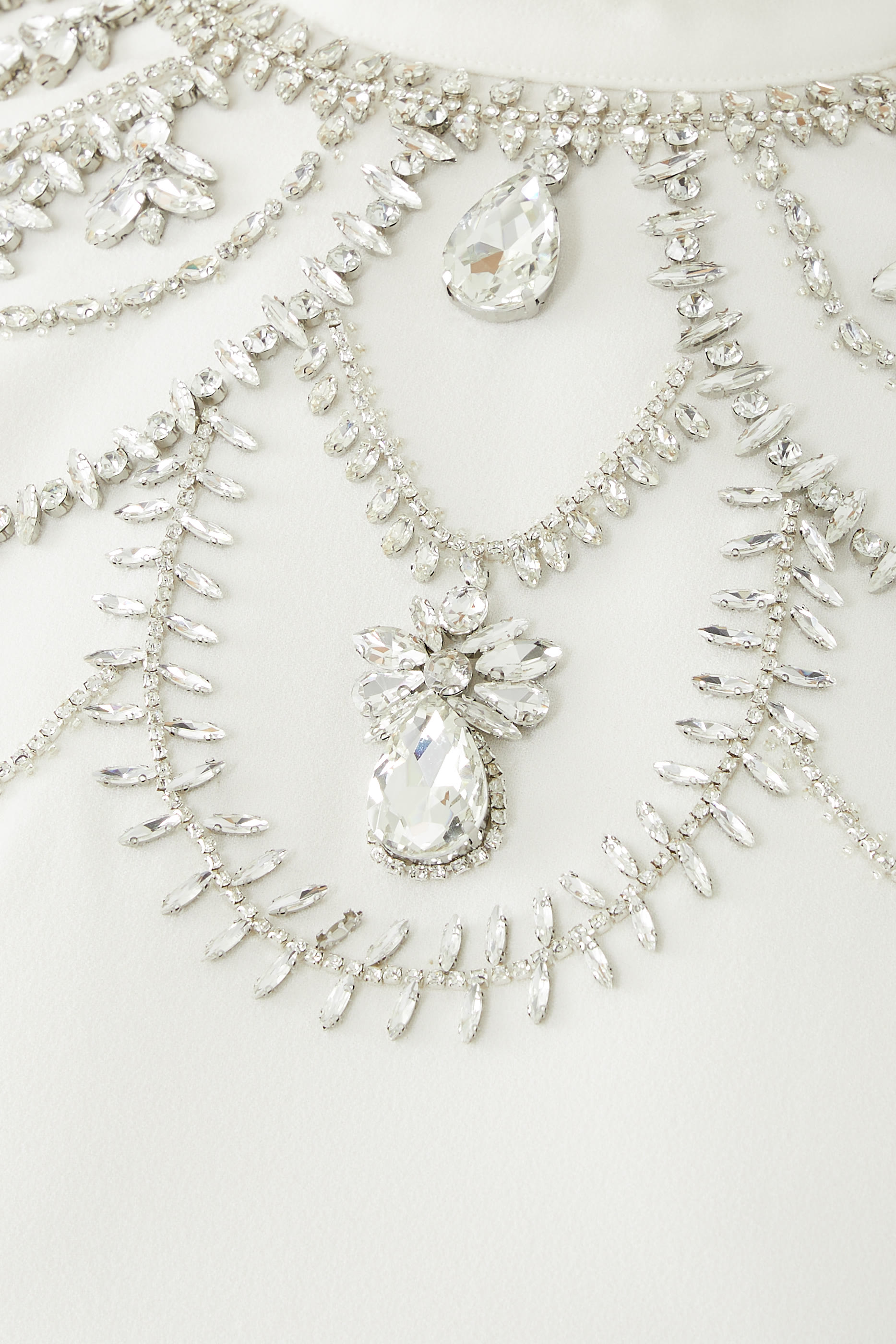 فستان أوديتا متوسط الطول