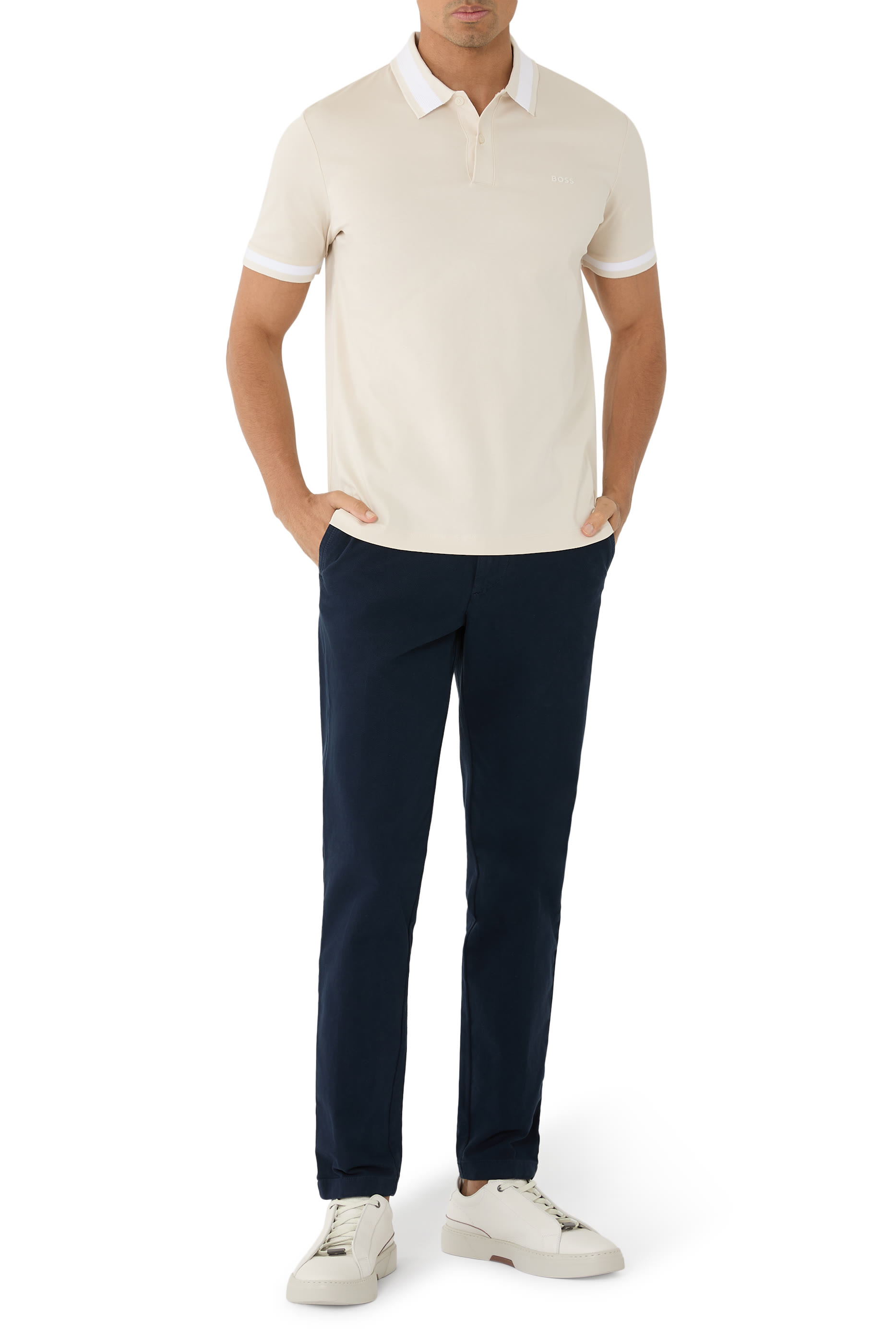 قميص بولو بقصة ضيقة